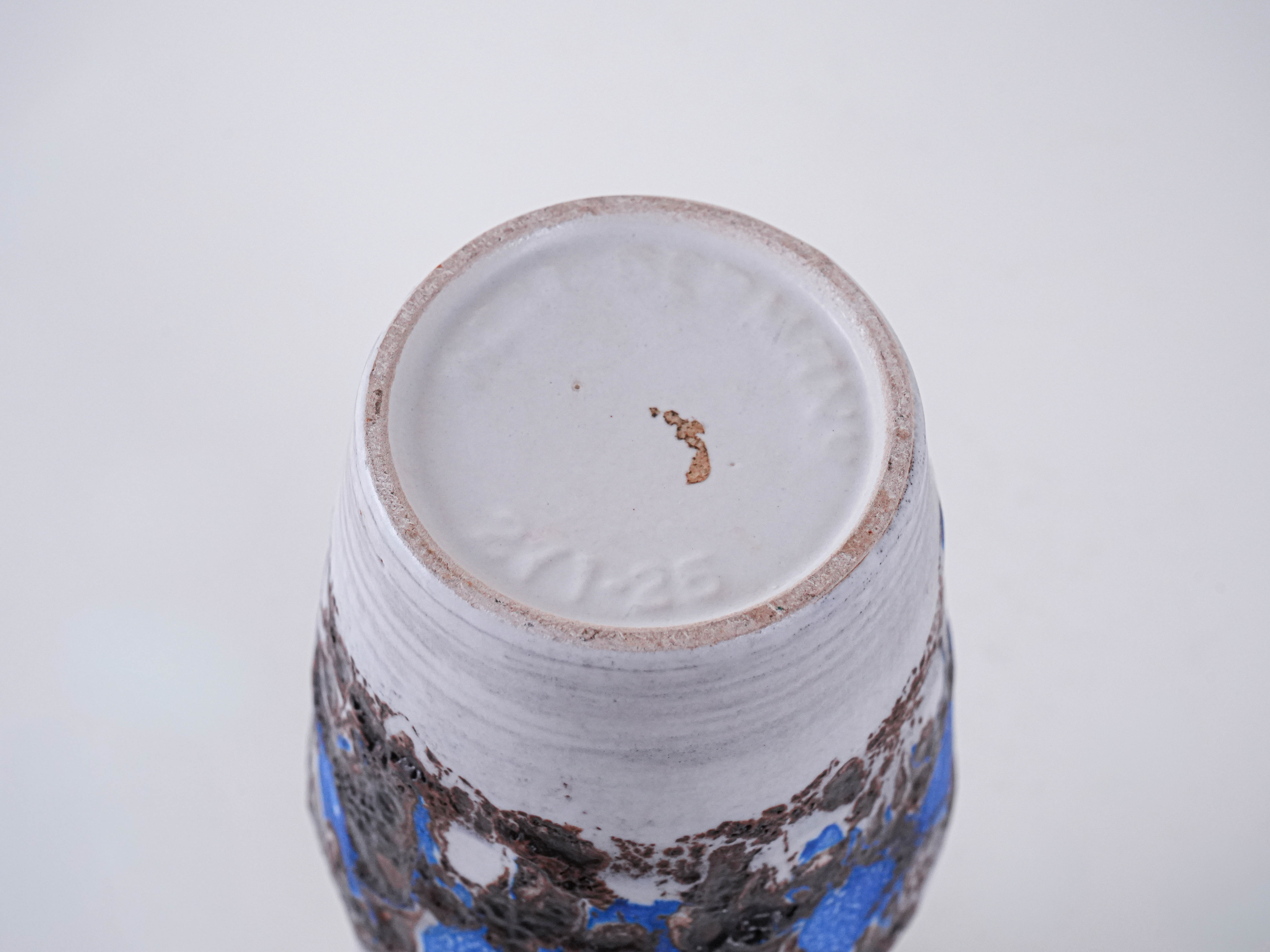 Keramikvase mit Henkel 1960er Jahre