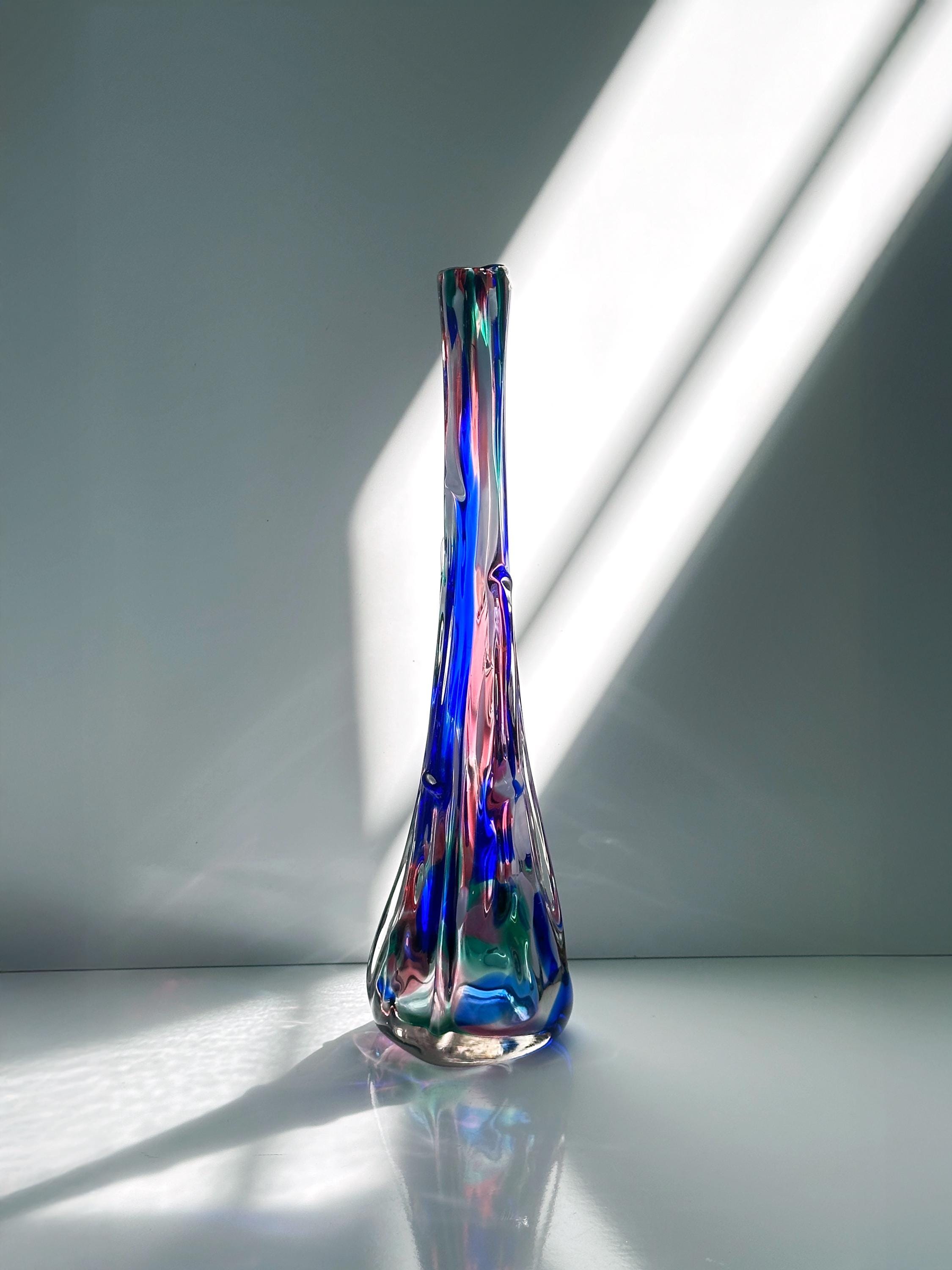 Handgemachte Blumenvase Glas 1970er Jahre