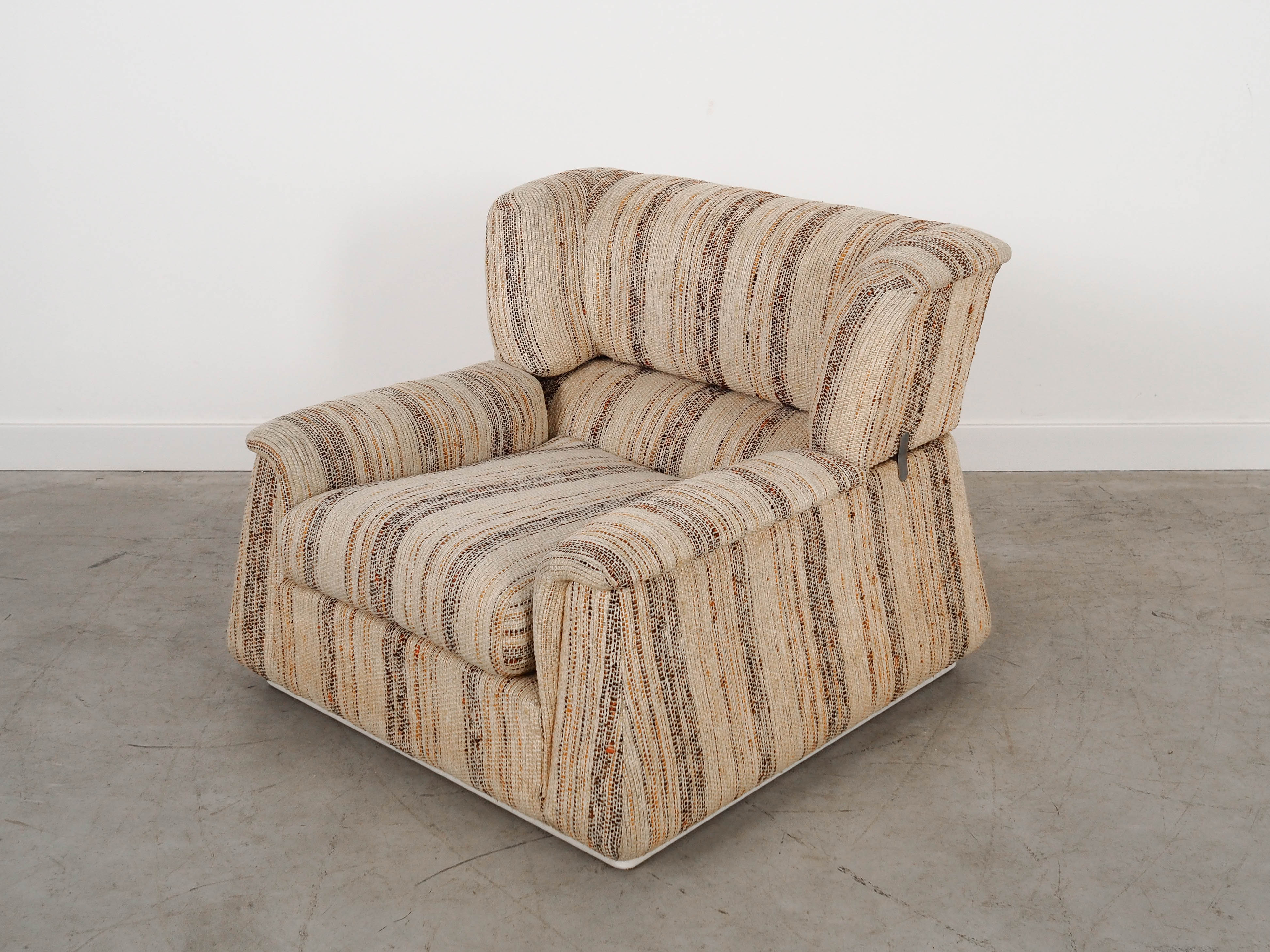 Saporiti Lounge Chair Fabric Beige Wood 1960s