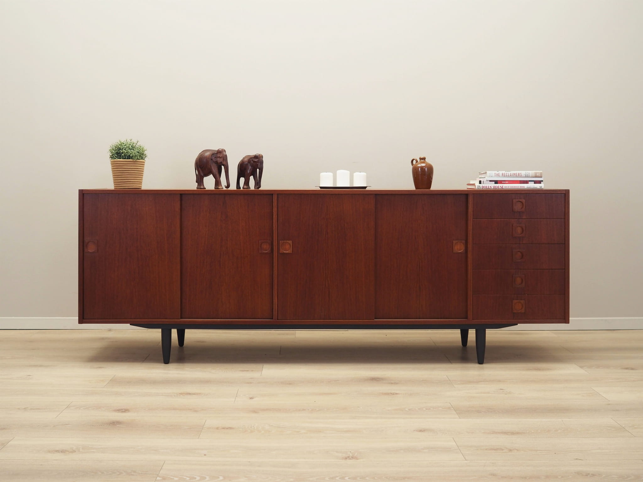 Vintage Sideboard Teakholz Braun 1960er Jahre