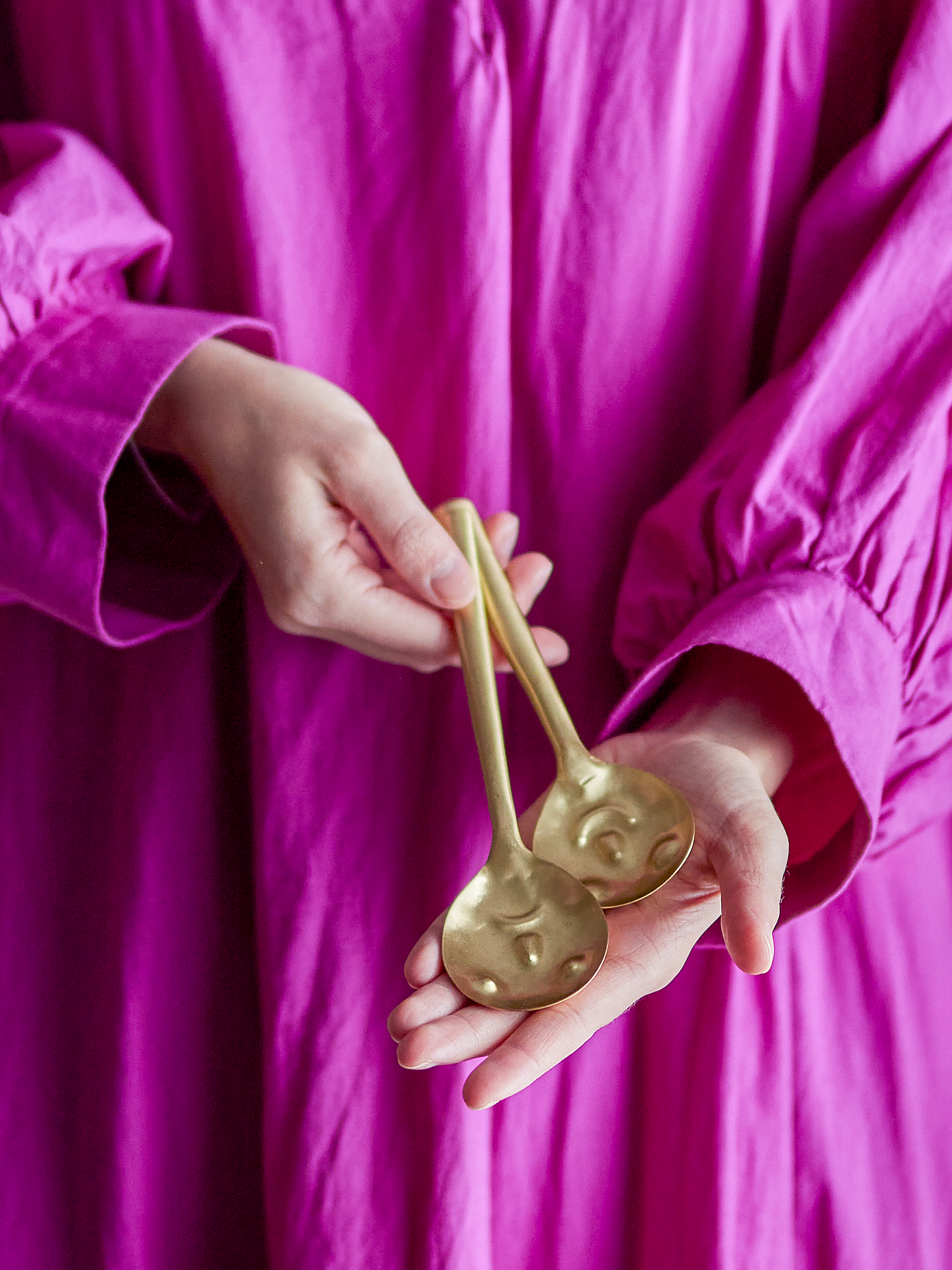 2x Izna Brass Spoons