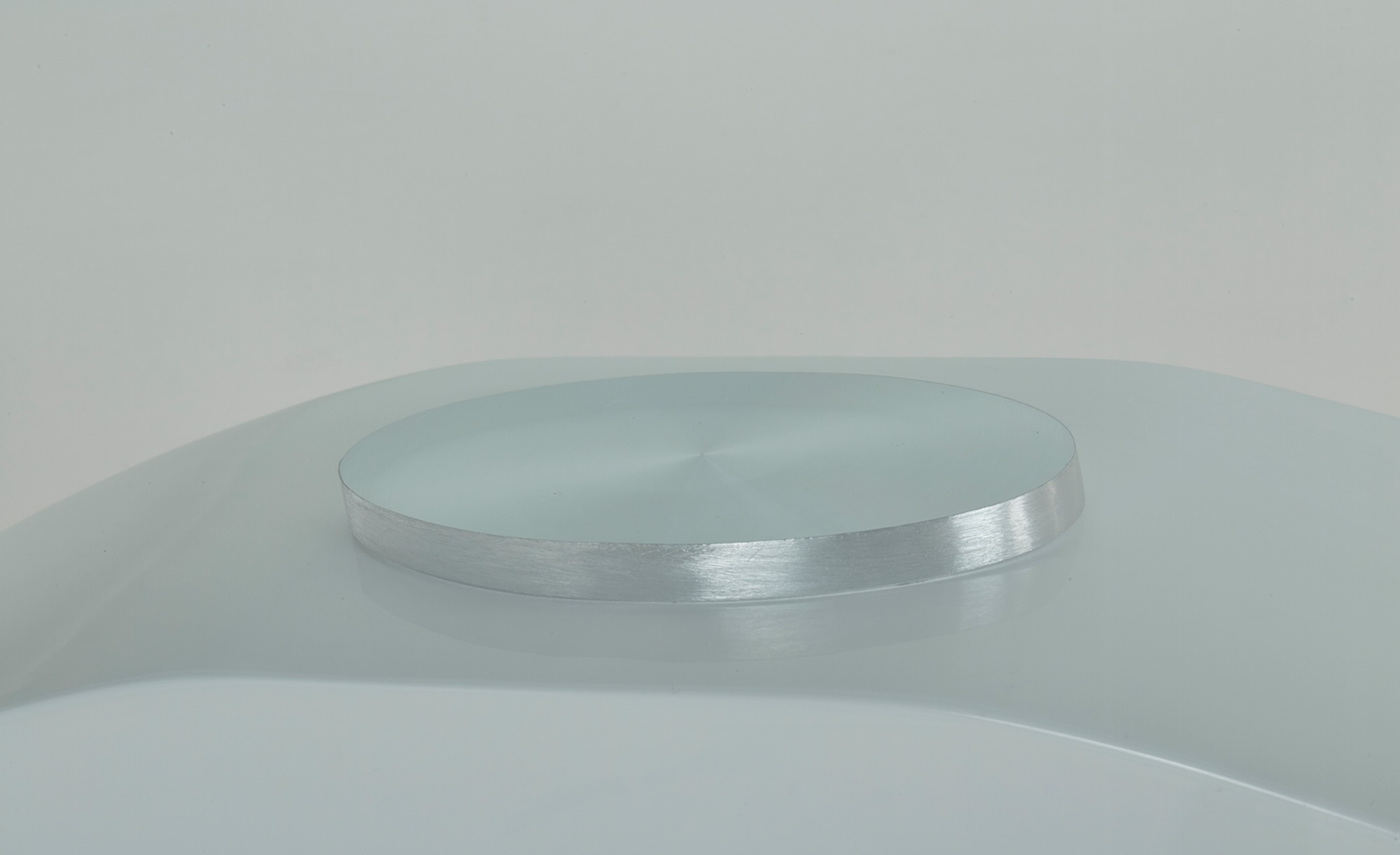 Halle Couchtisch Glas Metall Weiß
