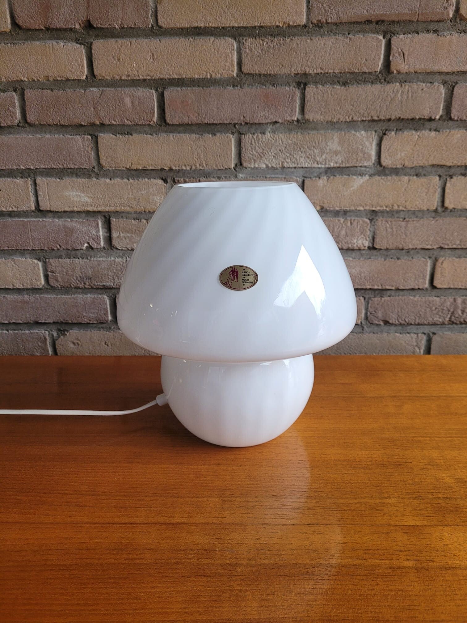 Swirl Tischlampe Weiß