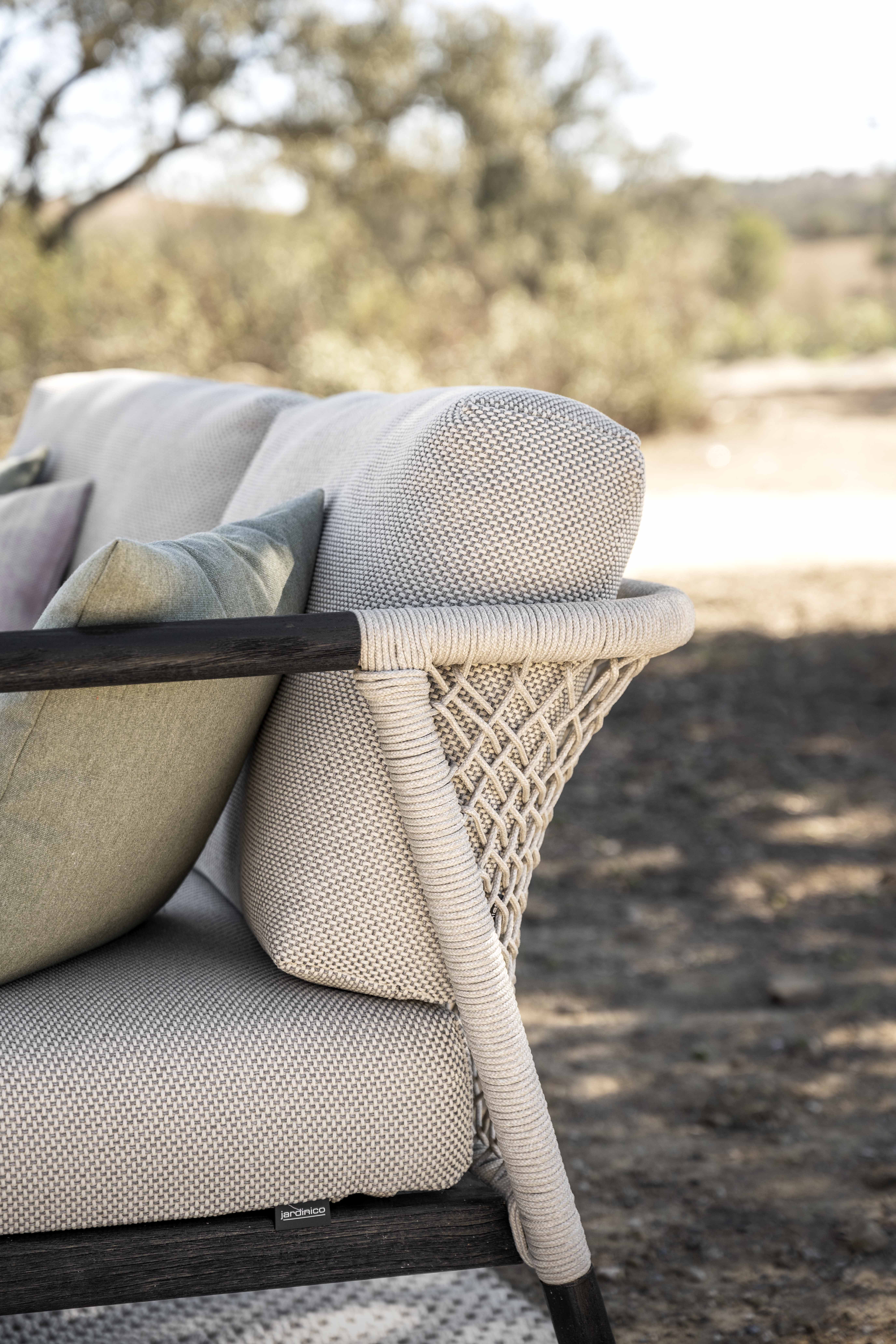 NERO Sofa 3-Sitzer Teakholz Schwarz Sand Kissen O_Corsica