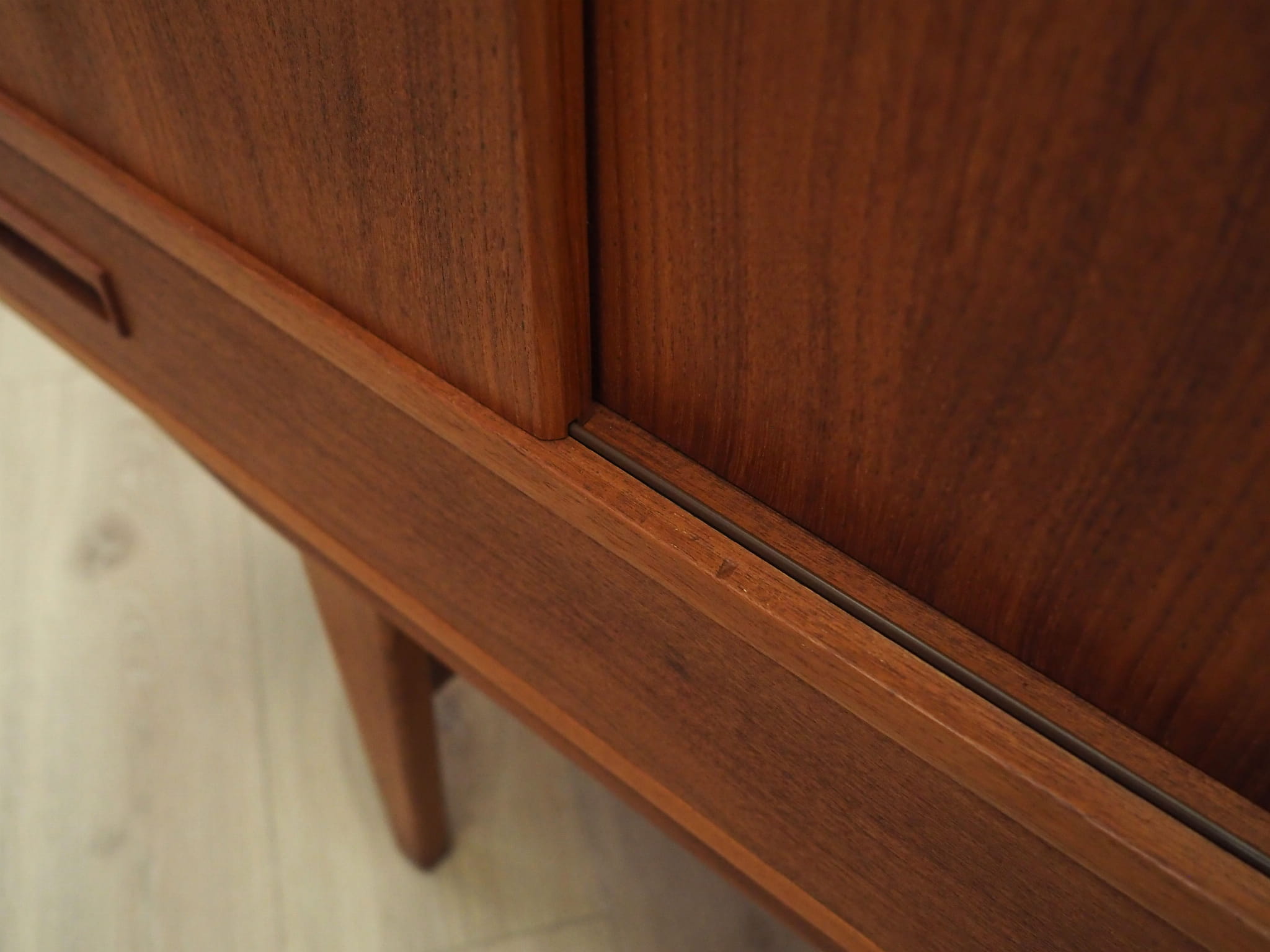 Highboard vintage in teak marrone anni '70
