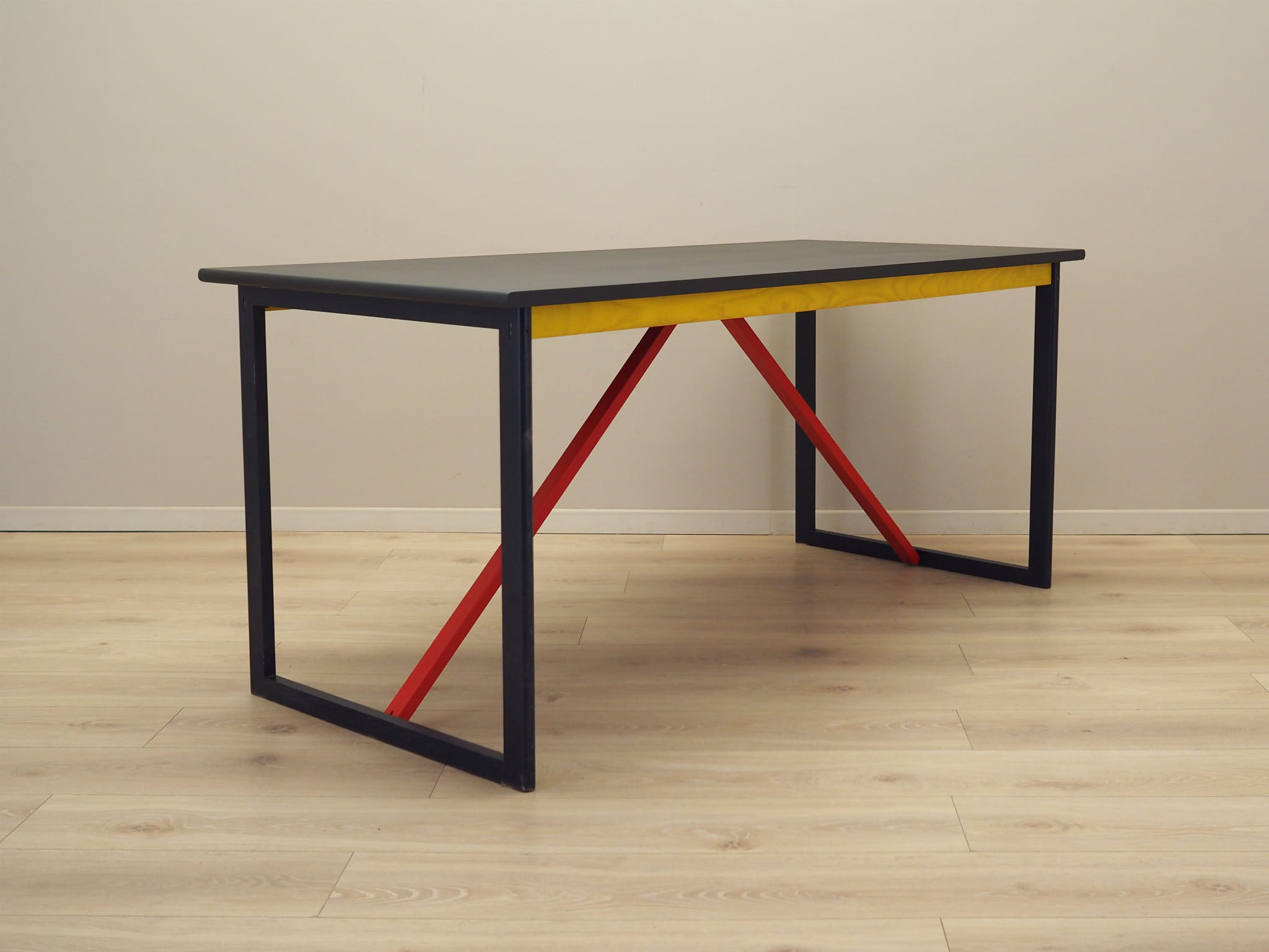 Desk Acacia wood 1980s