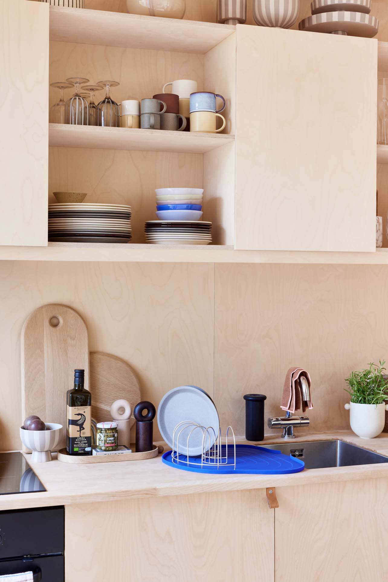 Mio Alzatina per stoviglie in silicone nero