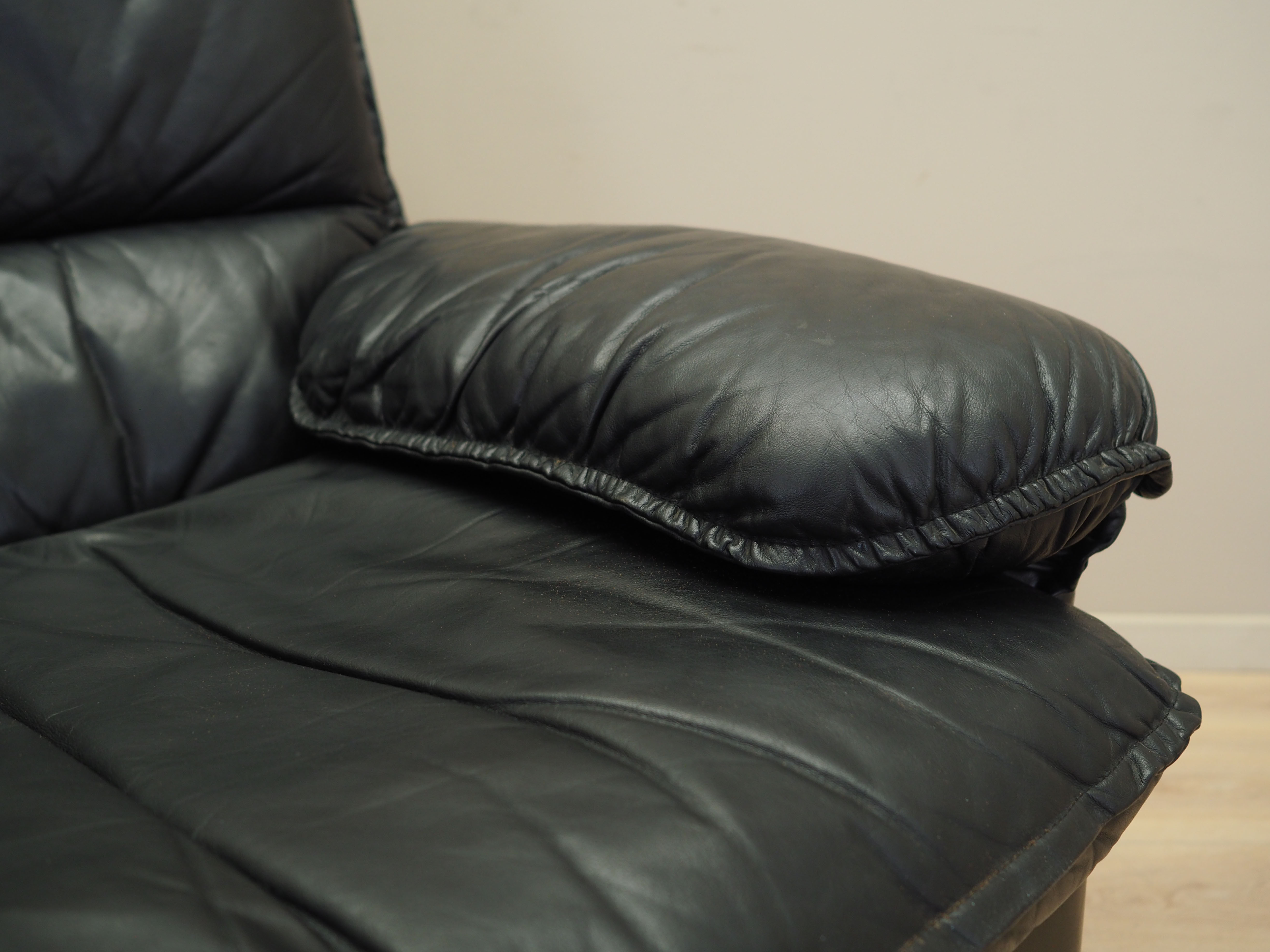 Lounge chair leather black 1970s