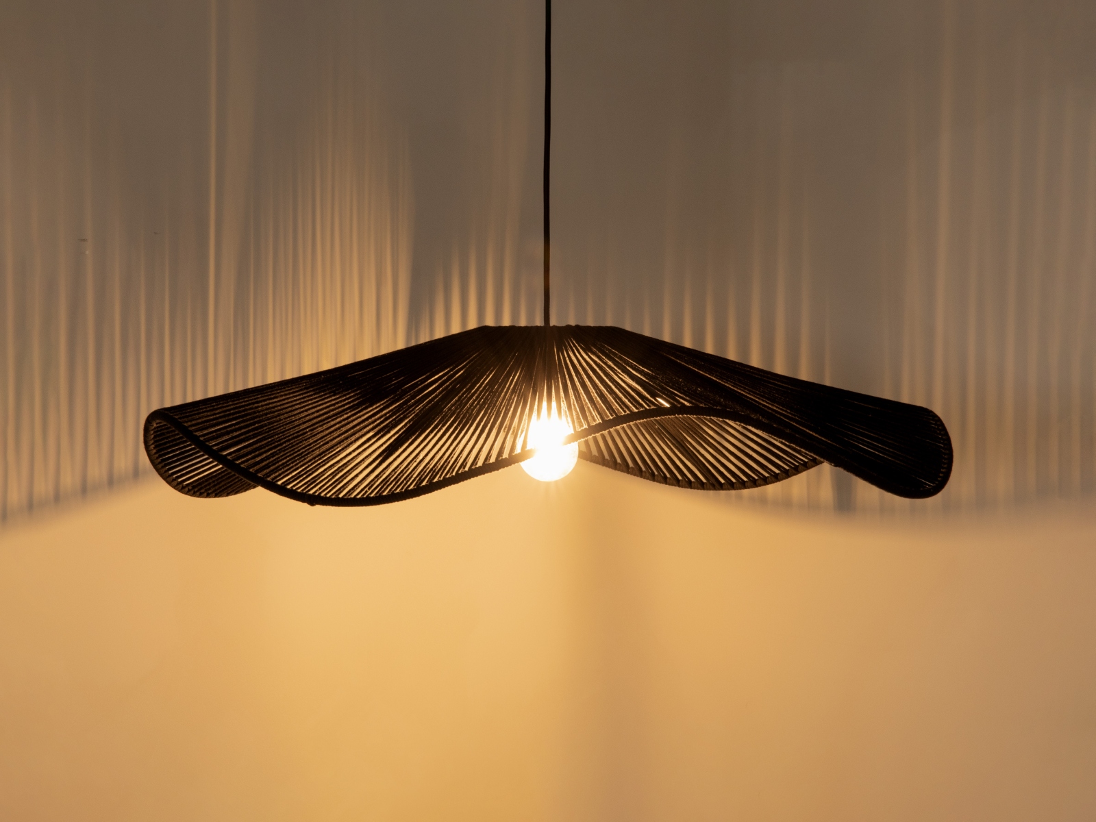 Palmier Pendelleuchte Metall Schwarz 58x58x13 cm