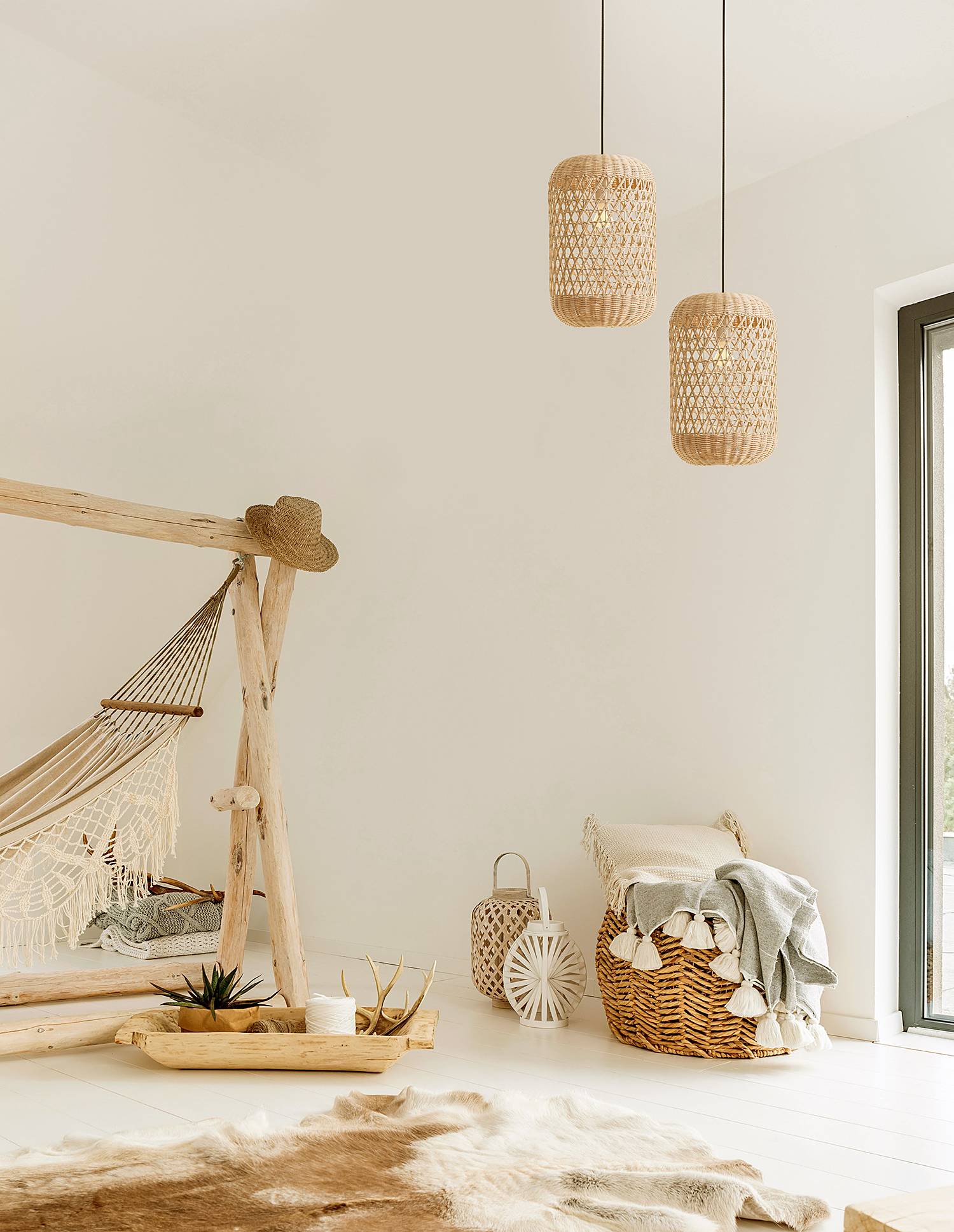 Aurora Typ B Pendelleuchte 1-flammig Rattan Aluminium 