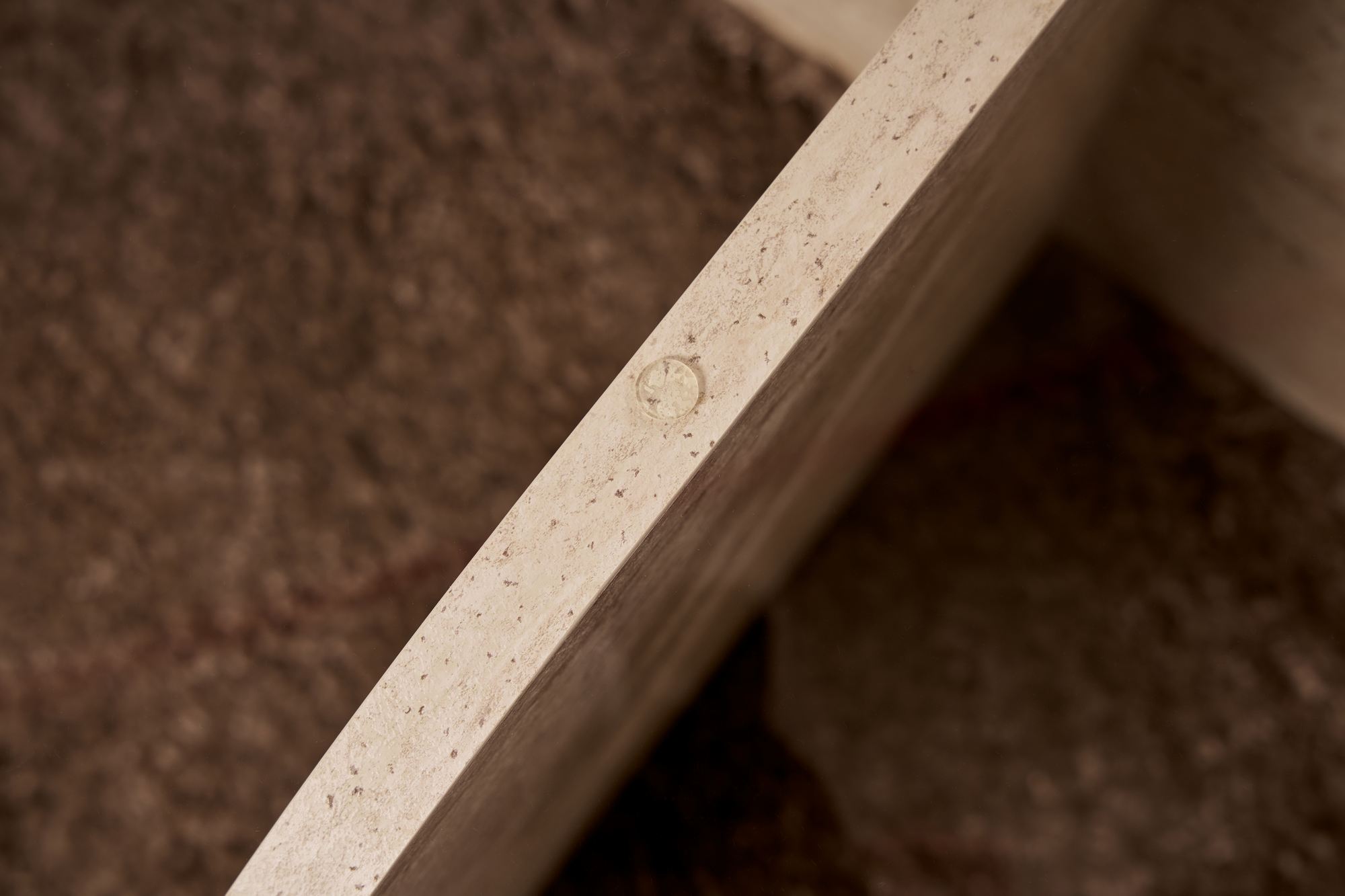 Aeris Couchtisch Travertin Transparent Ø75cm