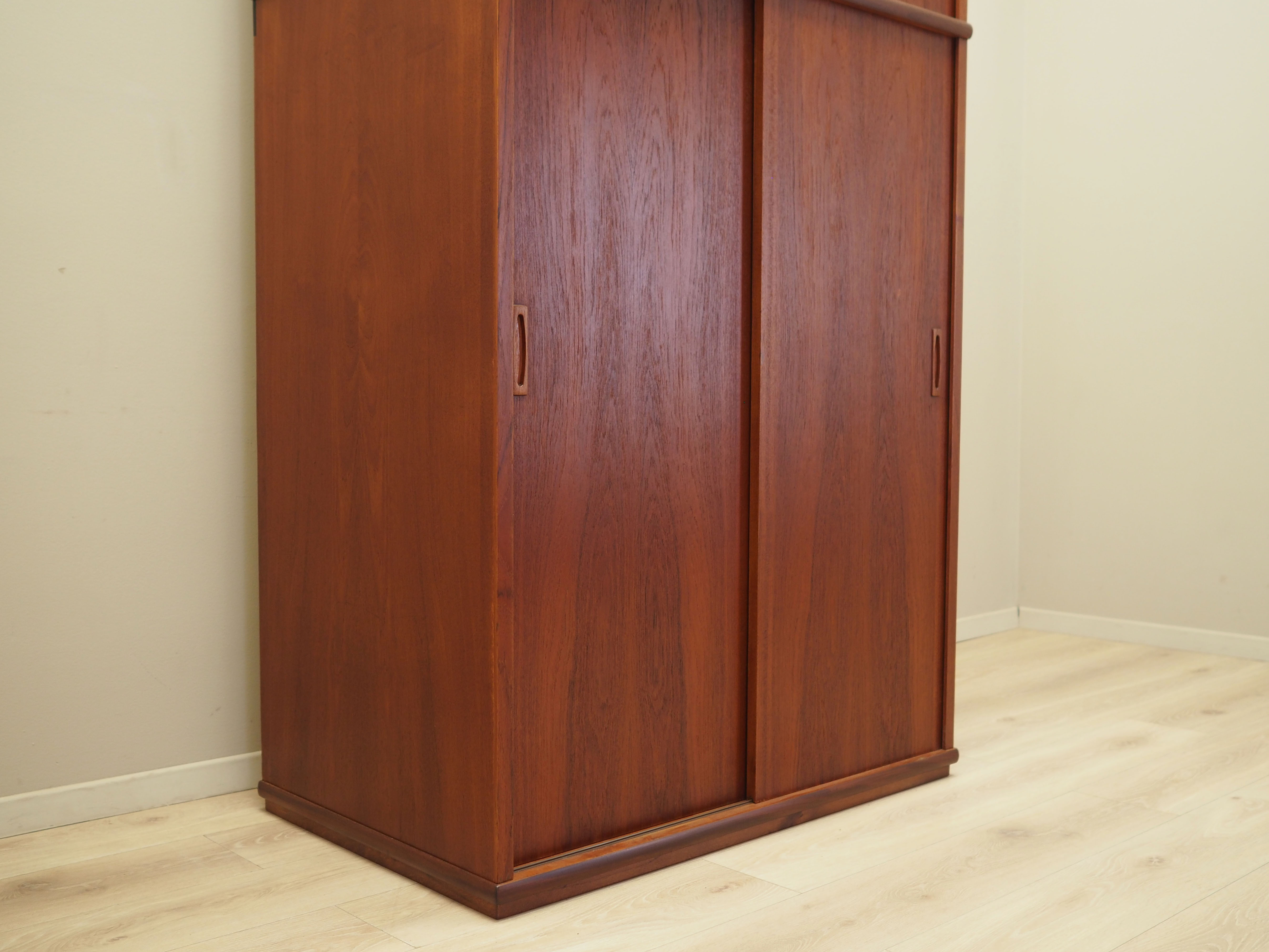Kleiderschrank Teakholz 1970er Jahre