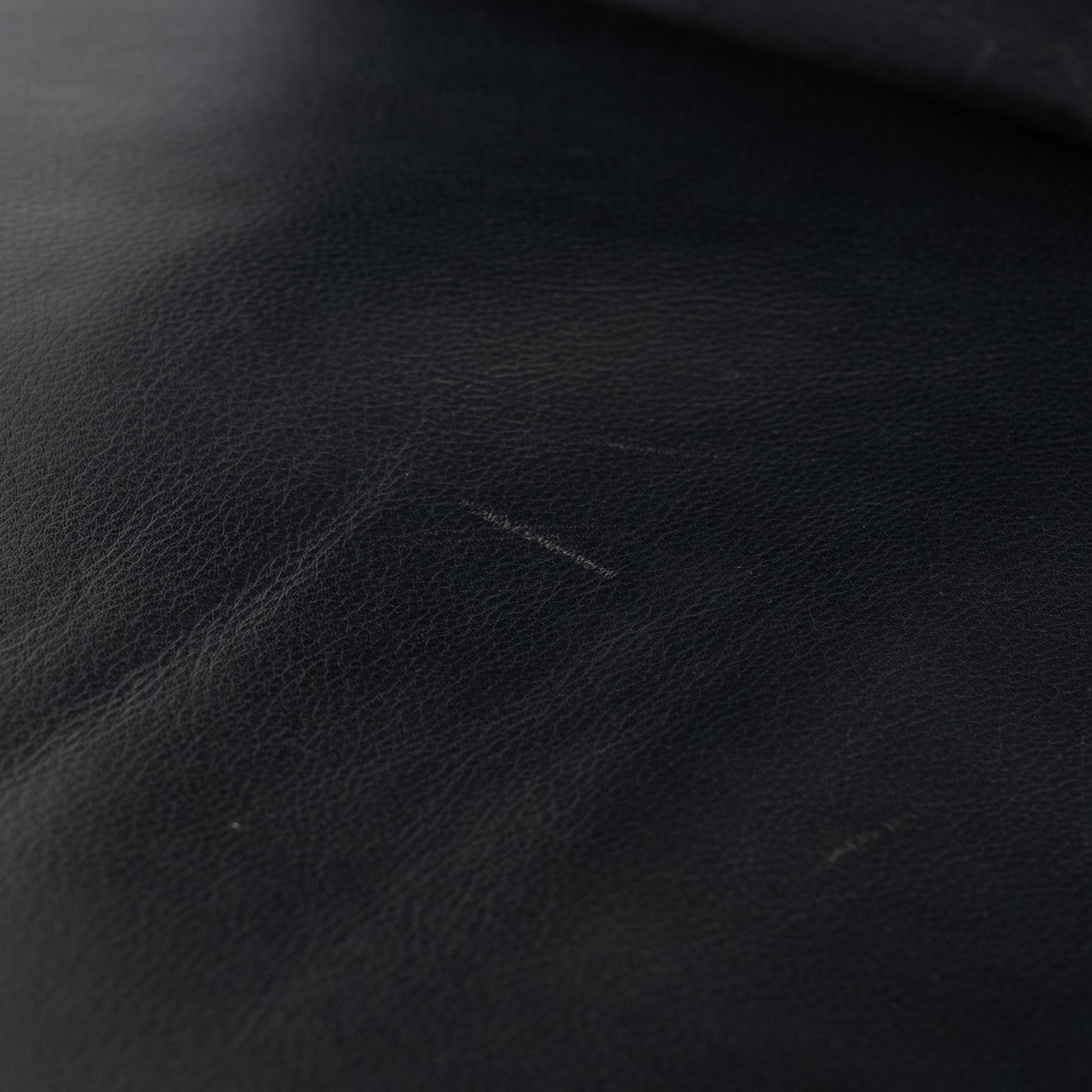 EA208 Bürostuhl Leder Schwarz von Vitra