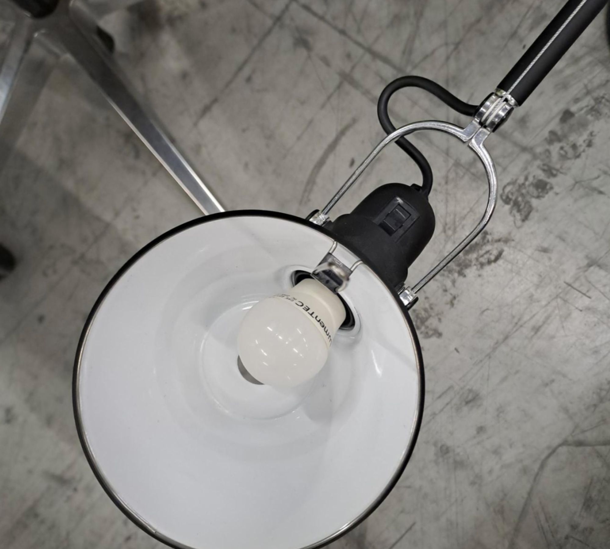 Tolomeo Tavolo Tischleuchte Schwarz Mit Tischfuß Ø 23cm