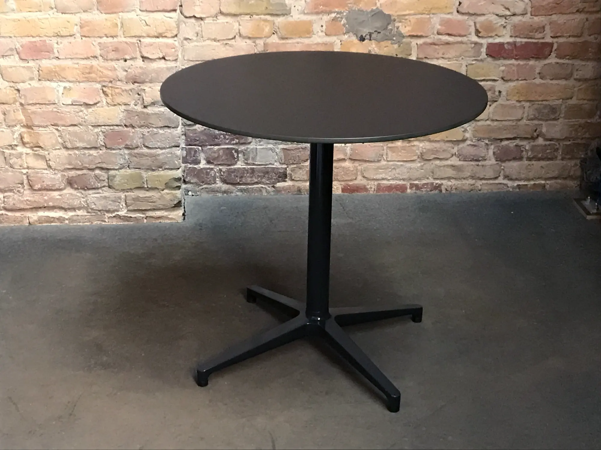 Bistro Table Tisch Stahl Schwarz