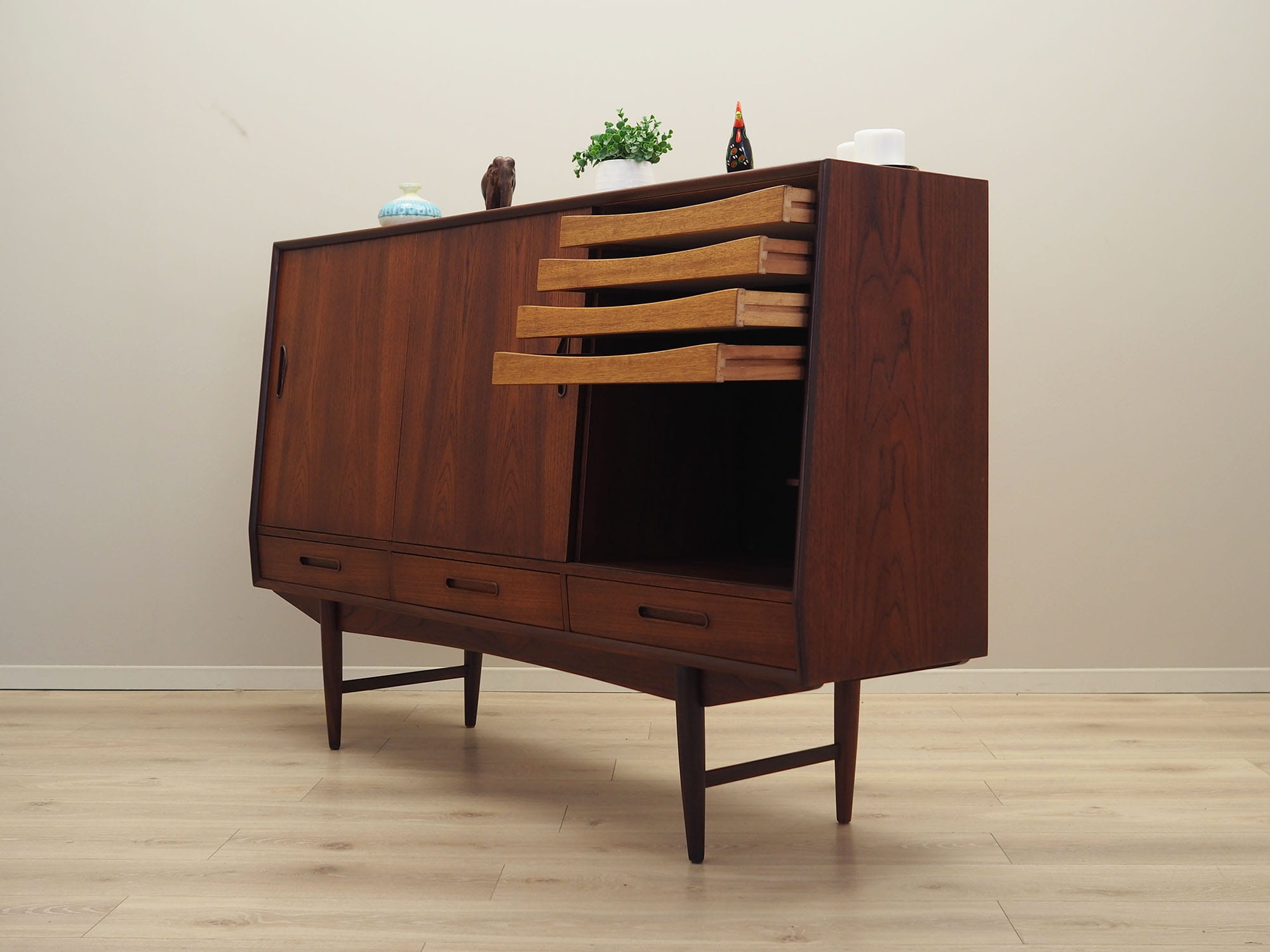 Highboard Holz Braun 1960er Jahre 