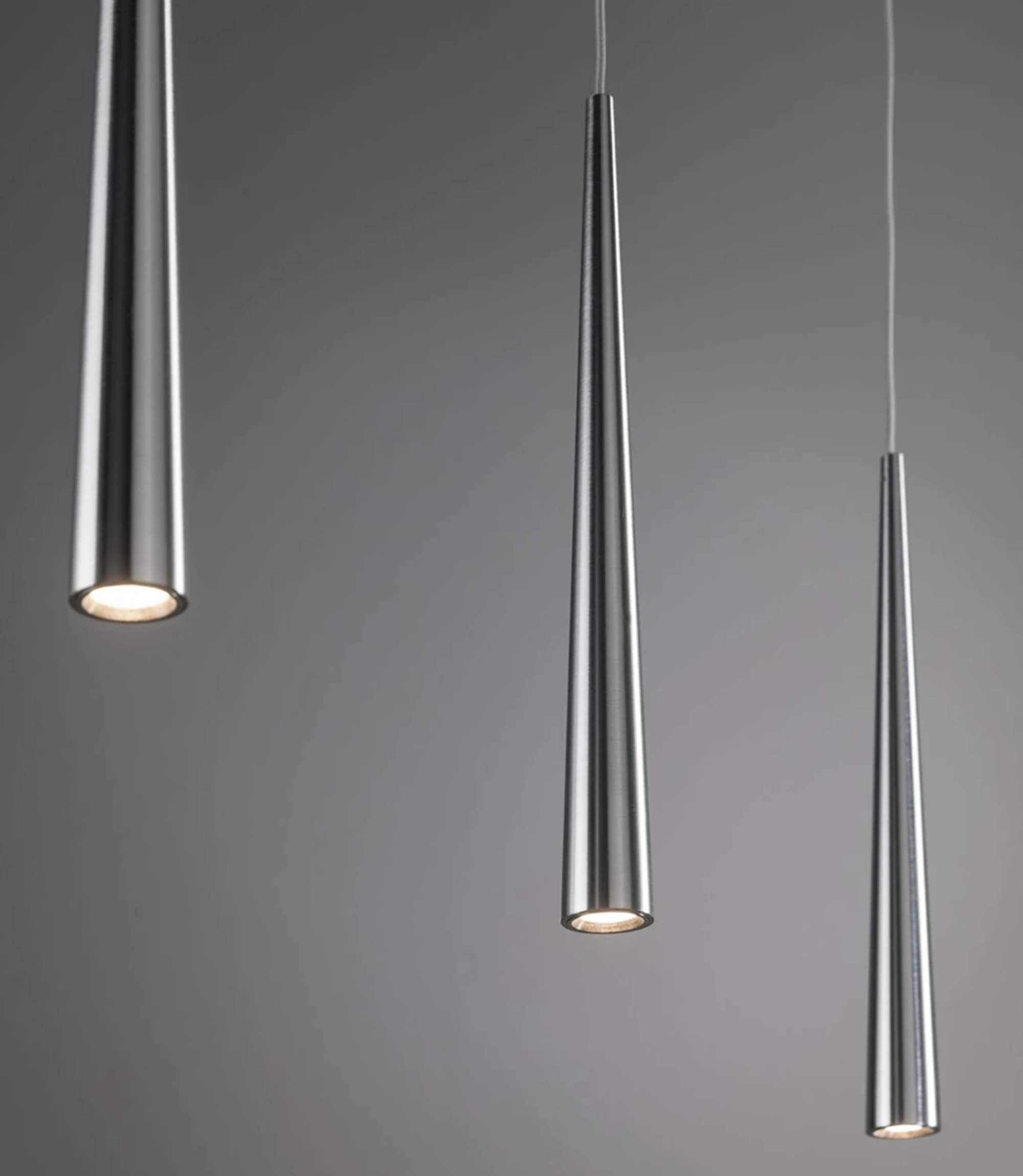LED Pendelleuchte Gutta II 3-flammig Aluminium