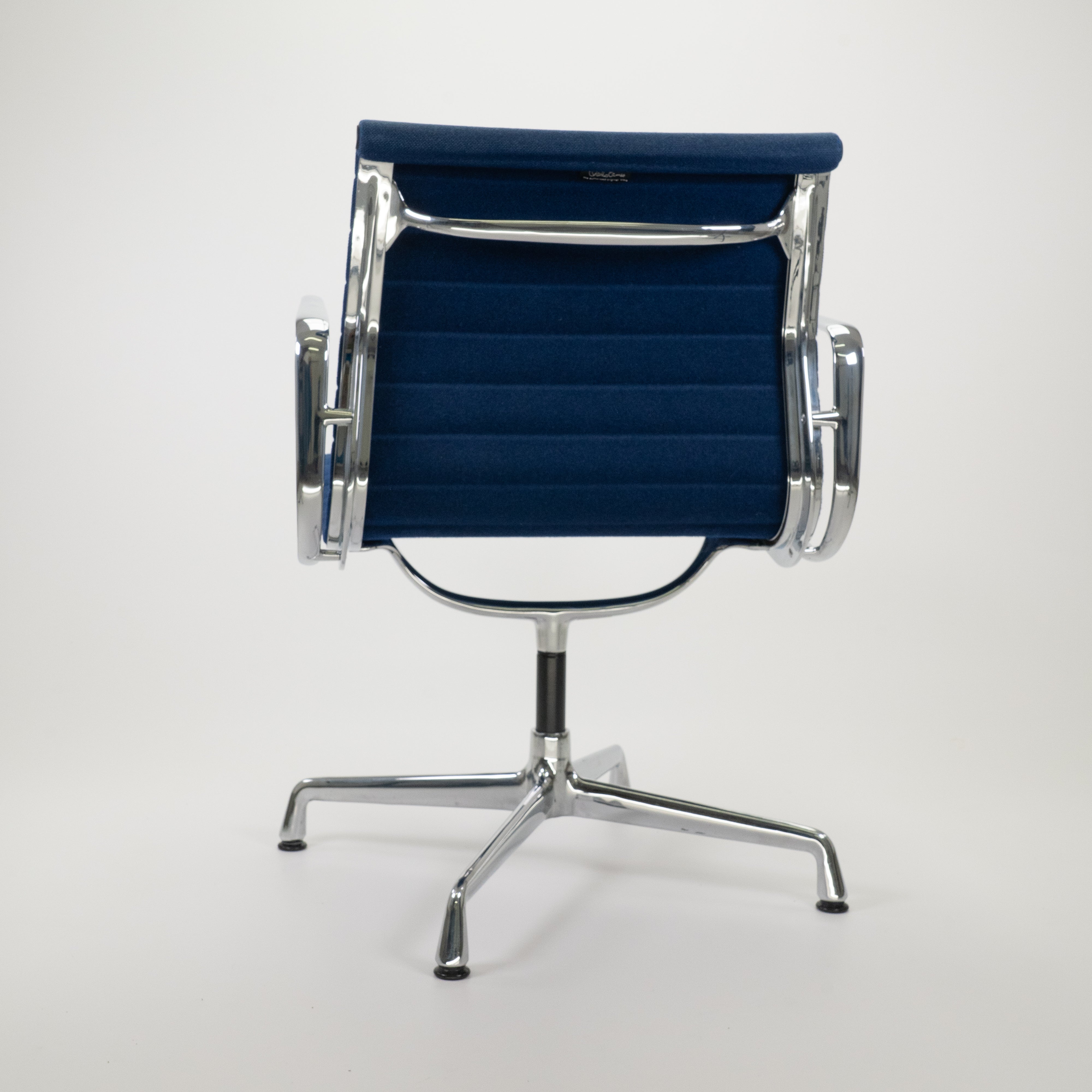 Vitra EA108 Chair Chrom Hopsack Blau