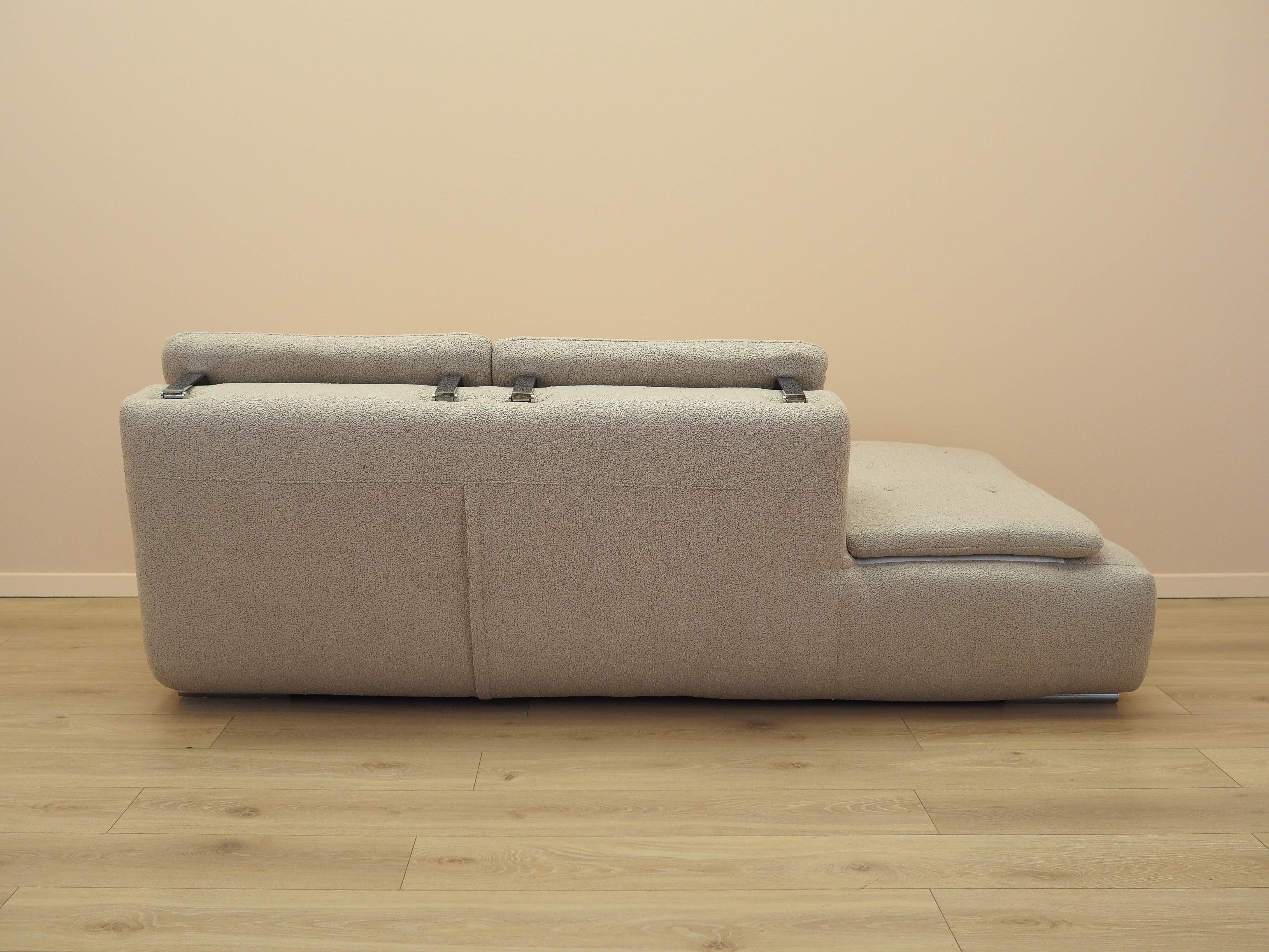 Divano beige anni '80