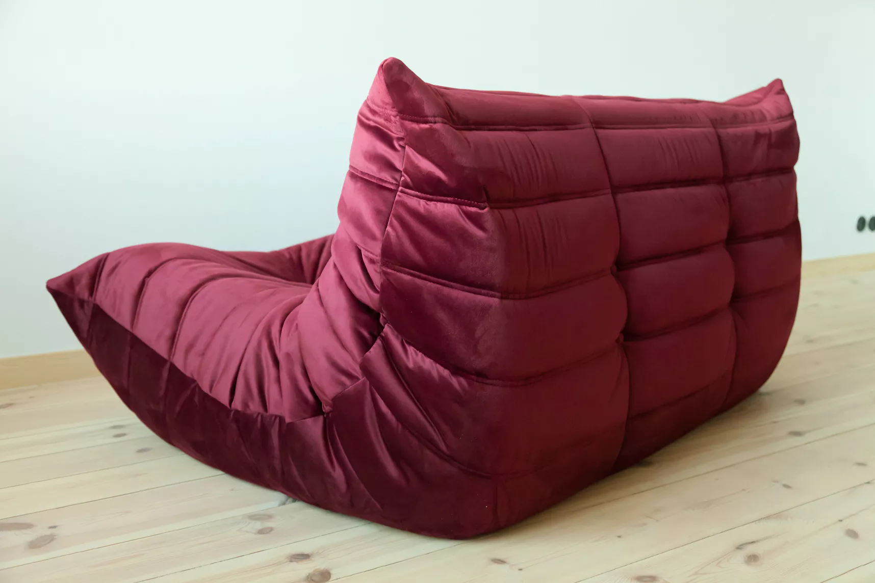 Togo Sofa 2-Sitzer Samt Burgundrot