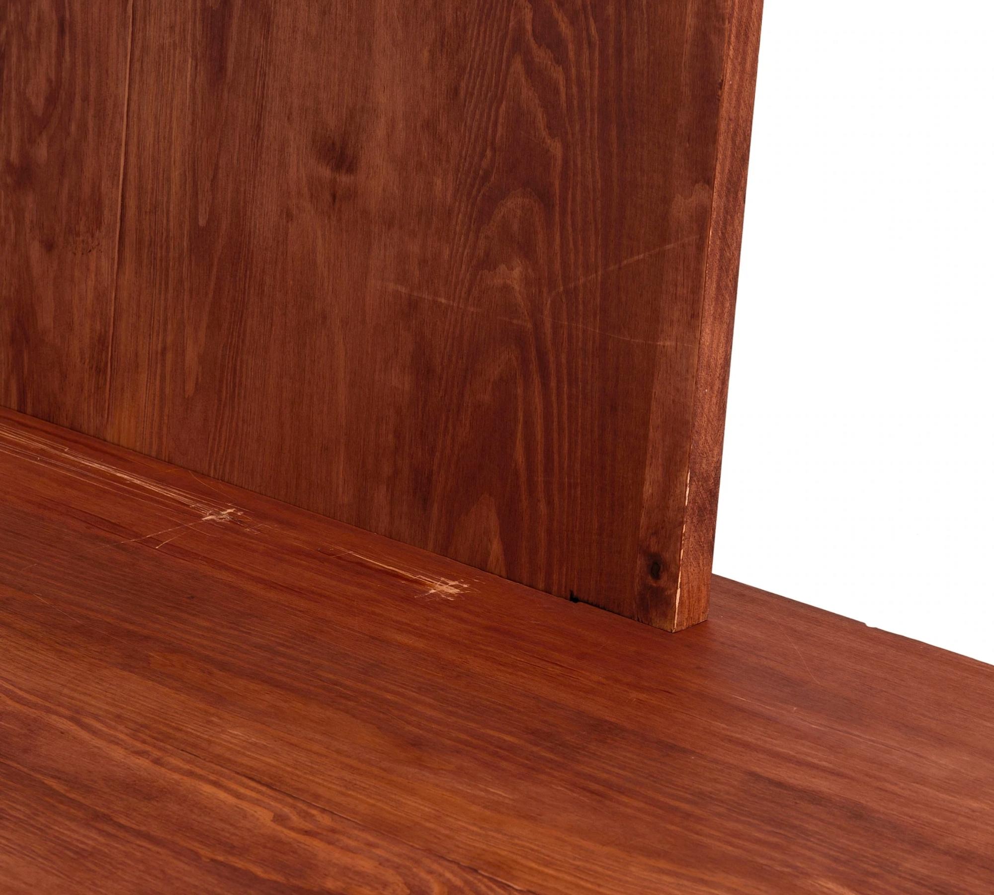 Sofa aus recyceltem Holz mit Ablage Mahagoni