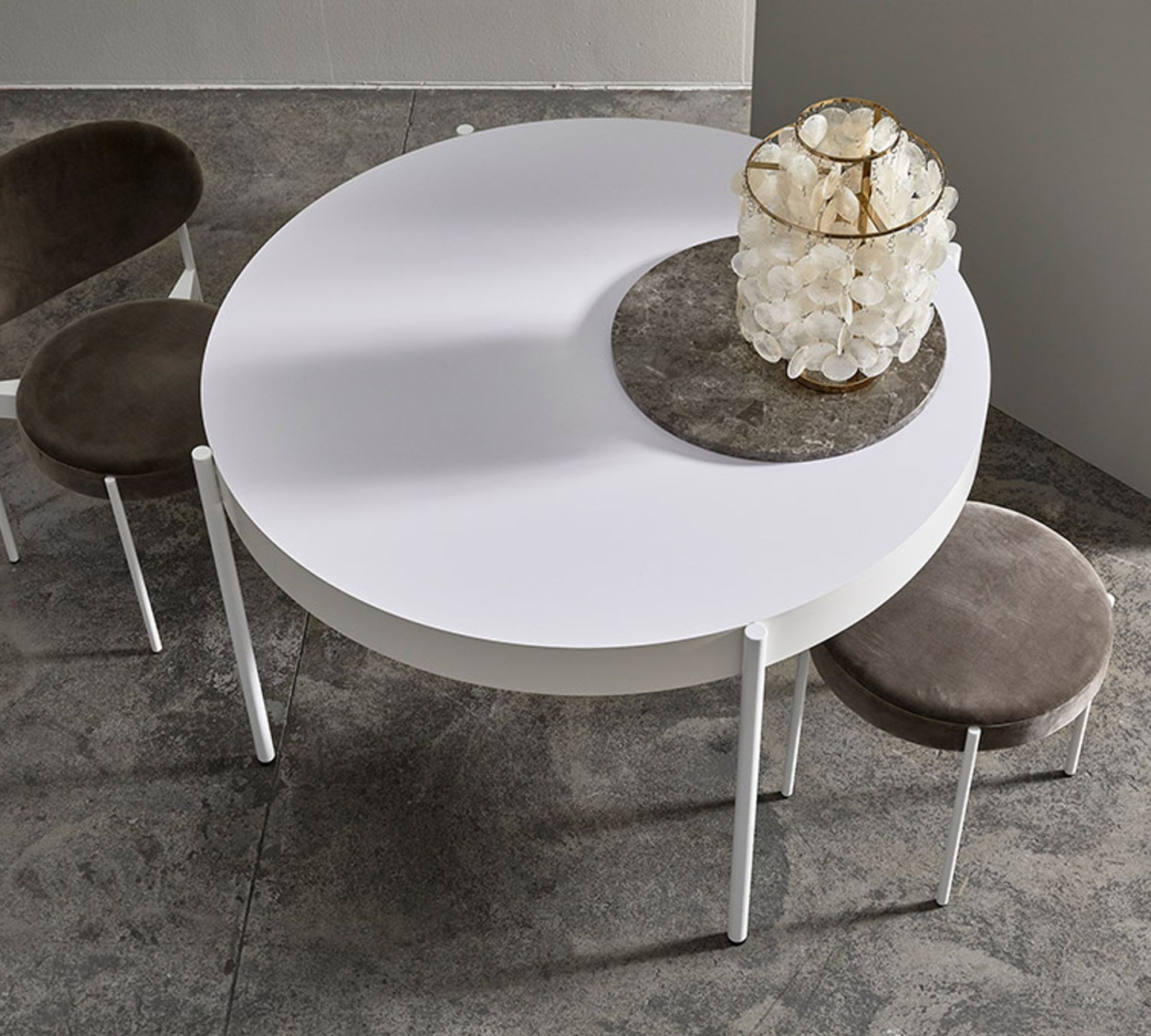 Series 430 Hocker Samt Taupe