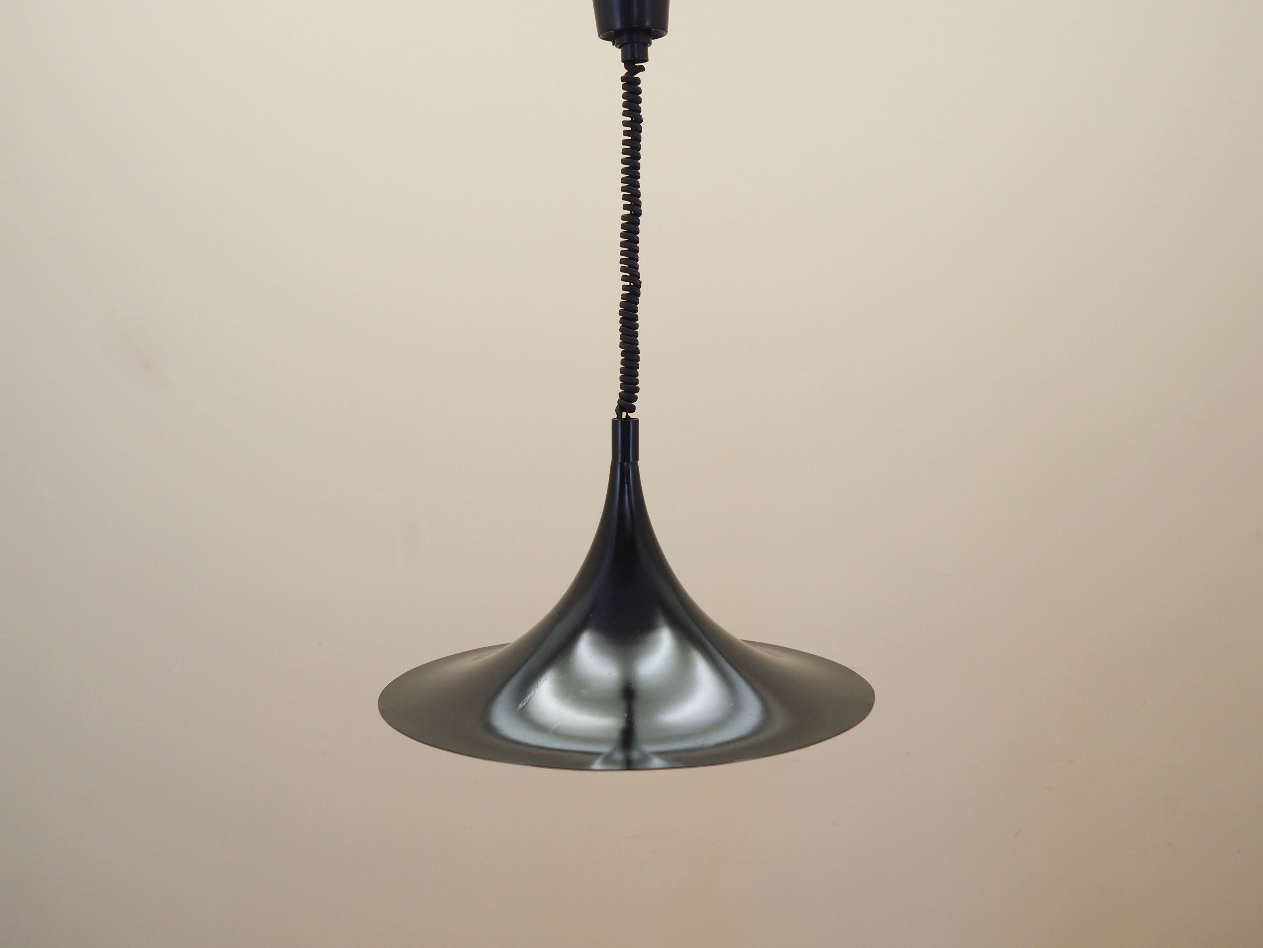Pendant lamp
Metal
1970s