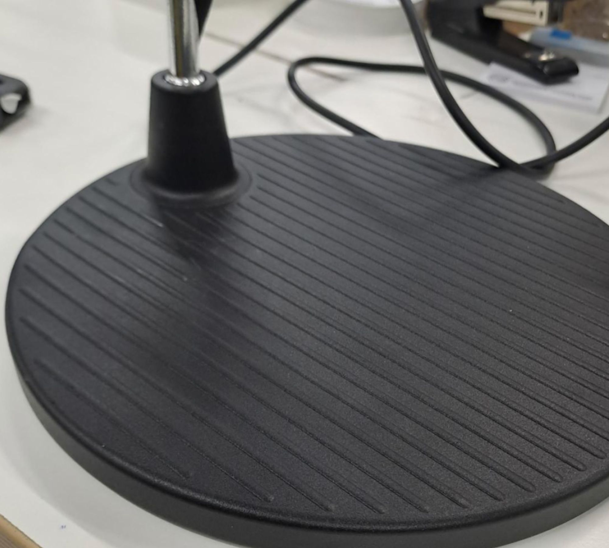 Tolomeo Tavolo Tischleuchte Schwarz Mit Tischfuß Ø 23cm