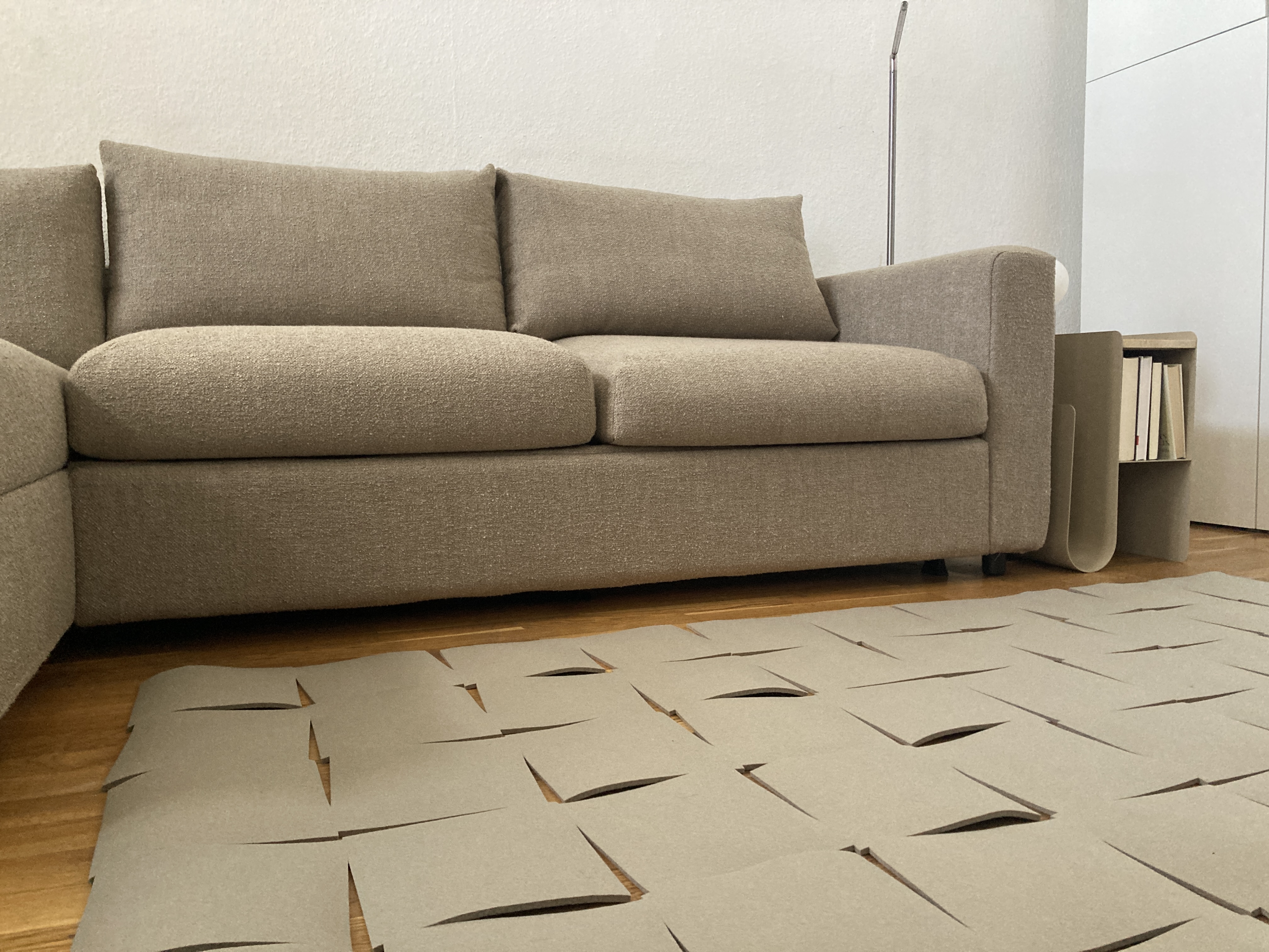 Tiles Teppich Wolle Grau