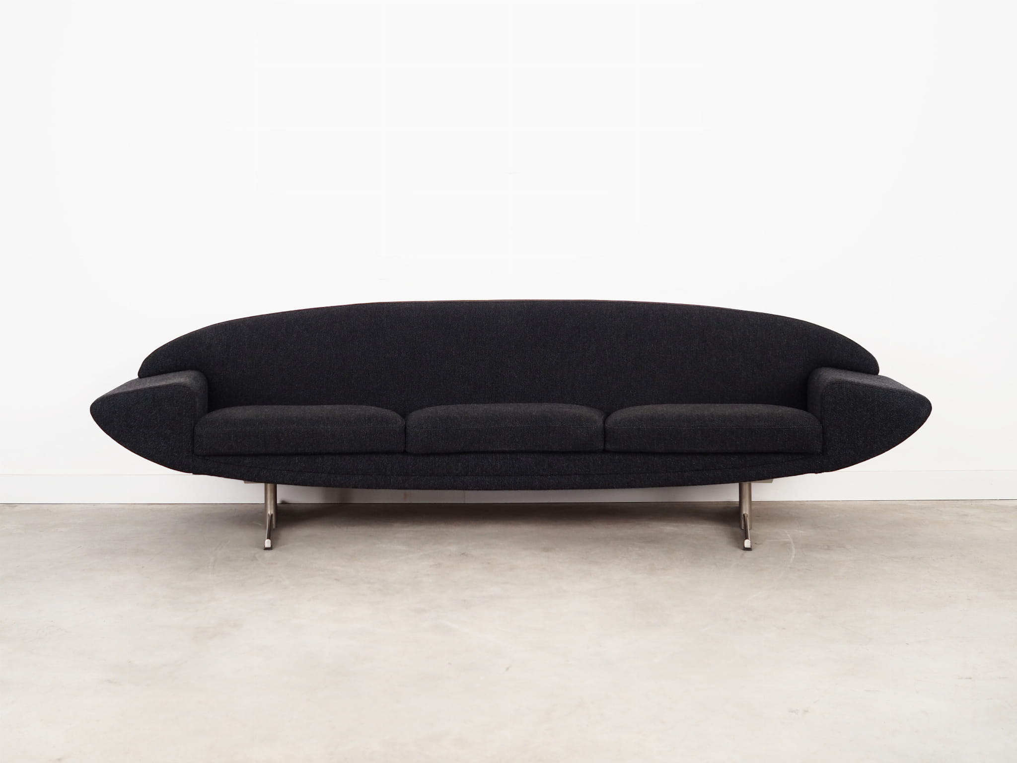 Capri Sofa Fabric Graphite 1960s