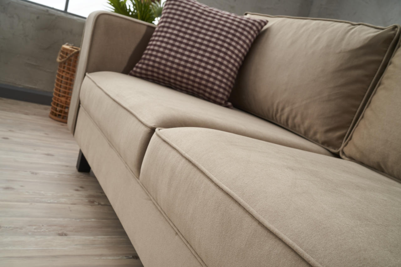 Kale Sofa 2-Sitzer Samt Creme