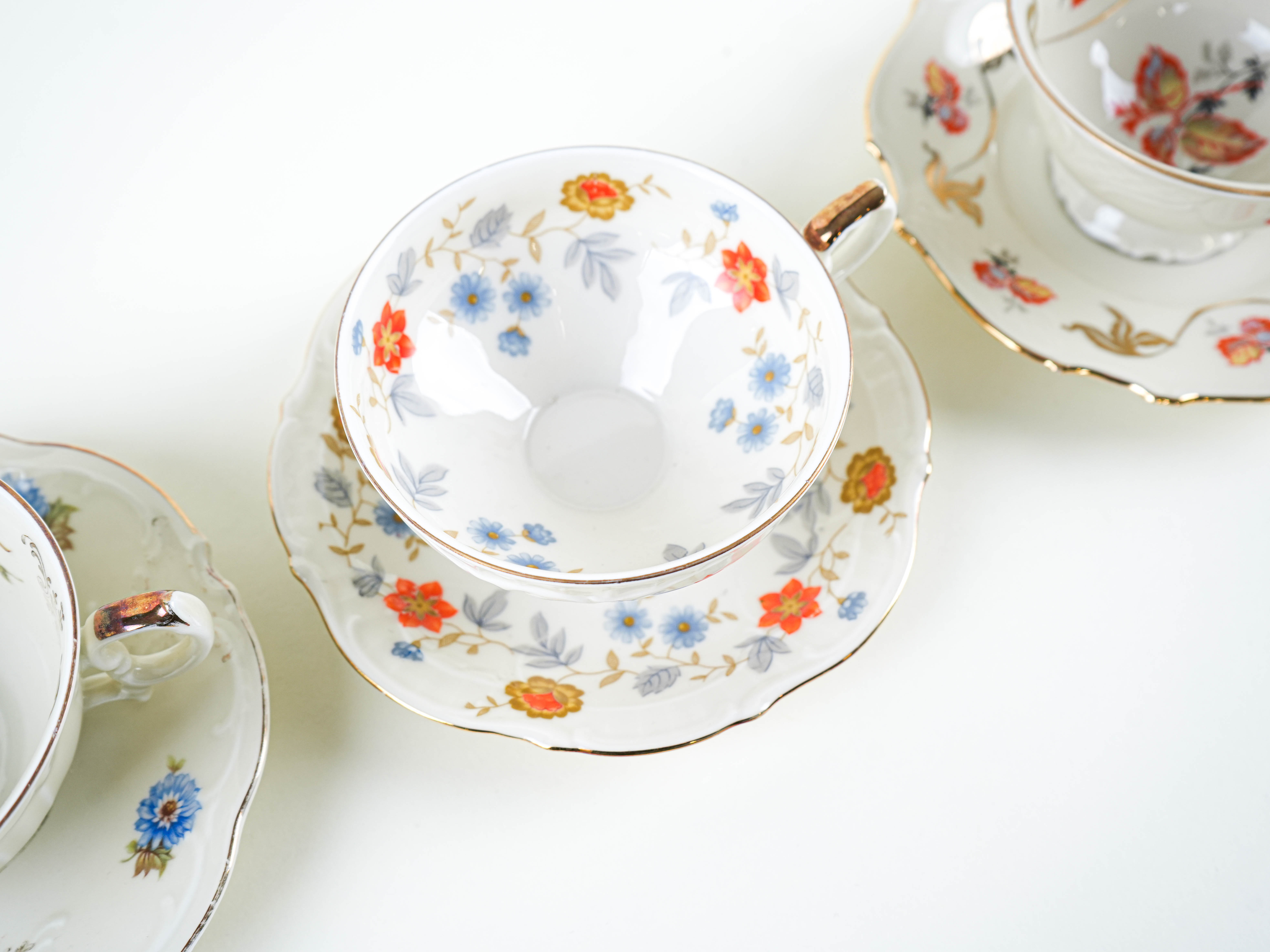 Porcelain cup set 20th century