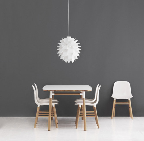 Form Stuhl Mit Metallgestell Weiß