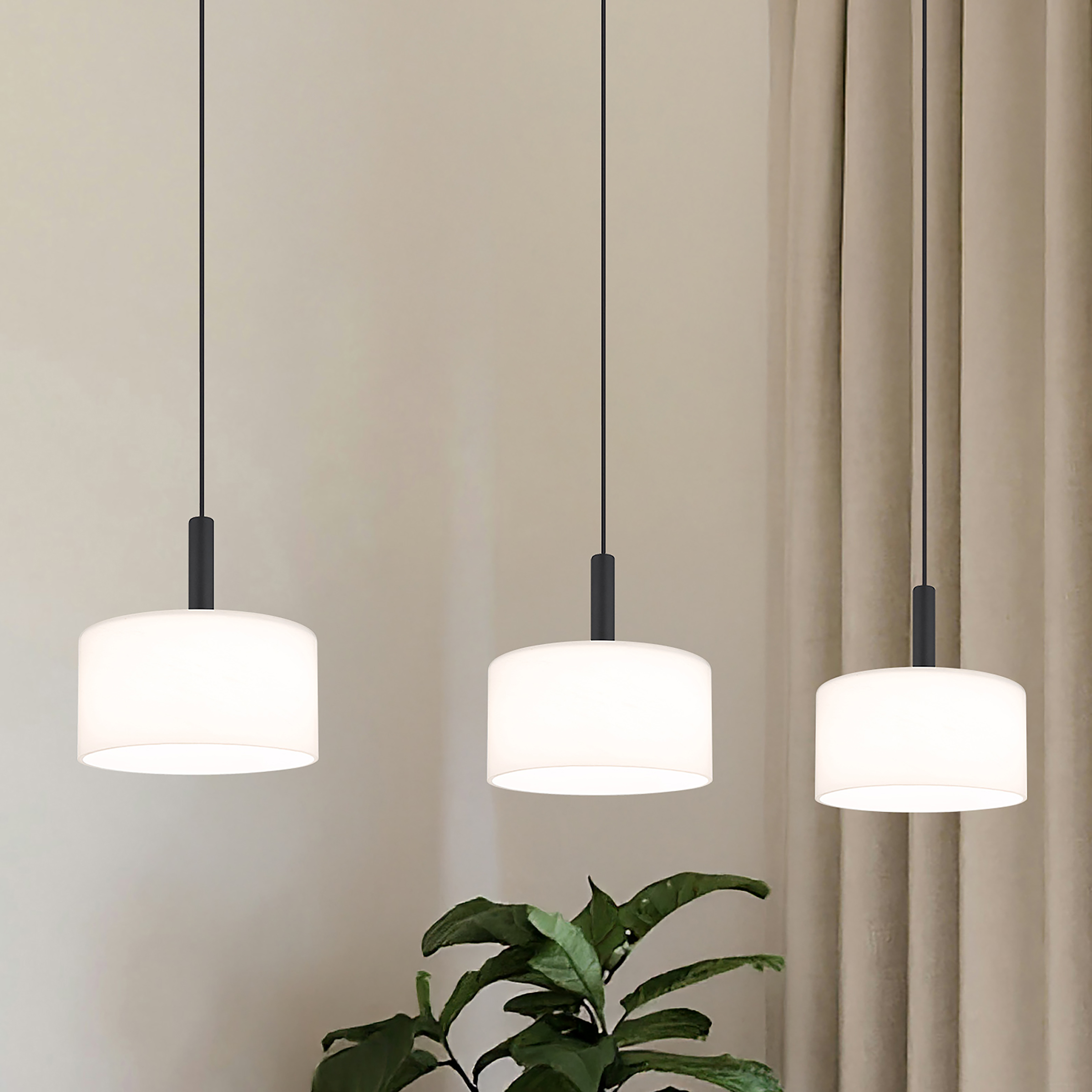 Trenton LED-Pendelleuchte Opalglas Schwarz