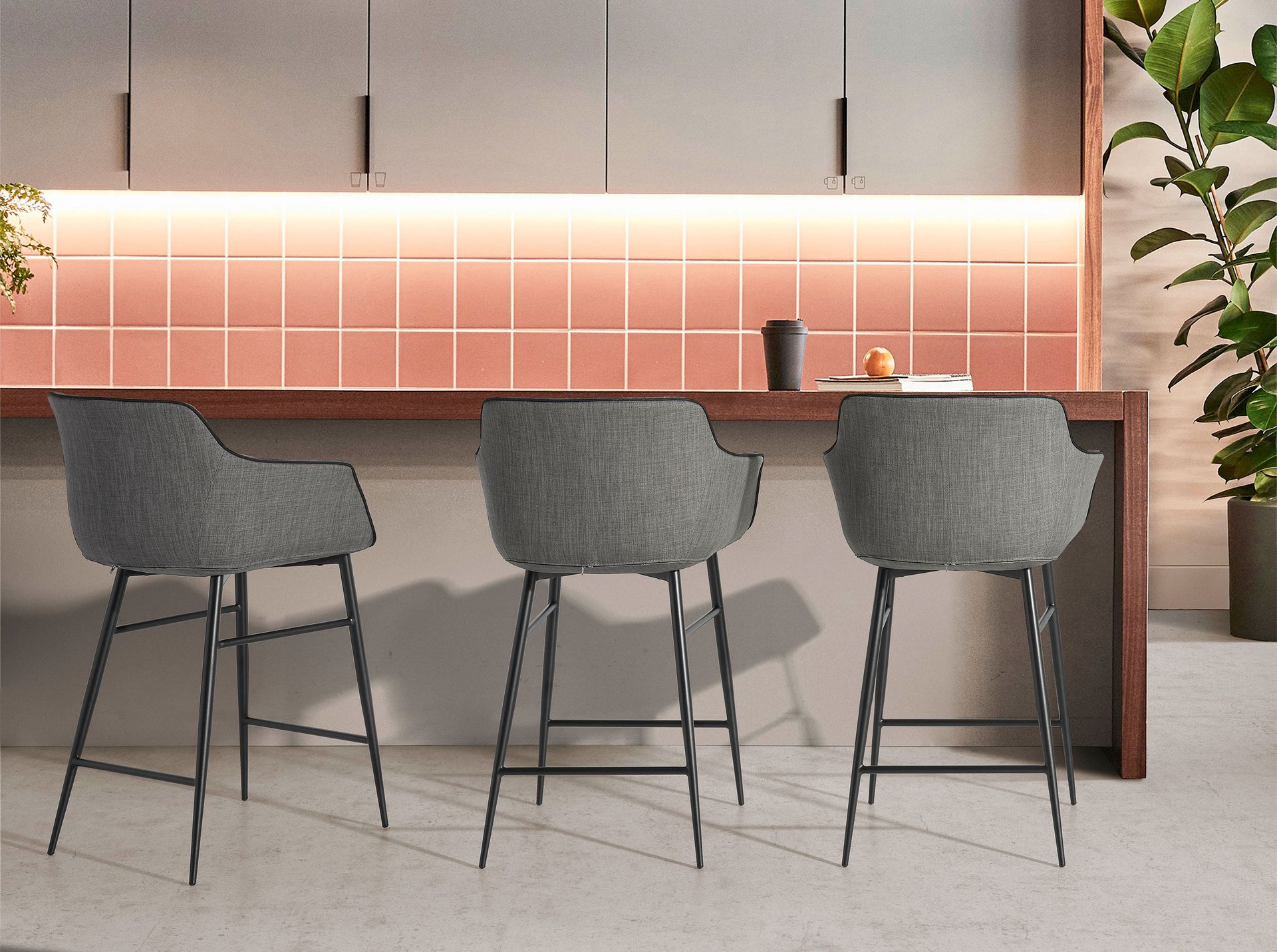 Bar stool
Textile
Gray