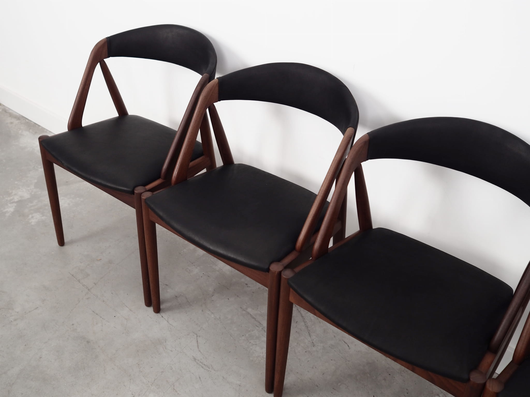 4x Vintage Chair Teak Wood Textile Black 1970s