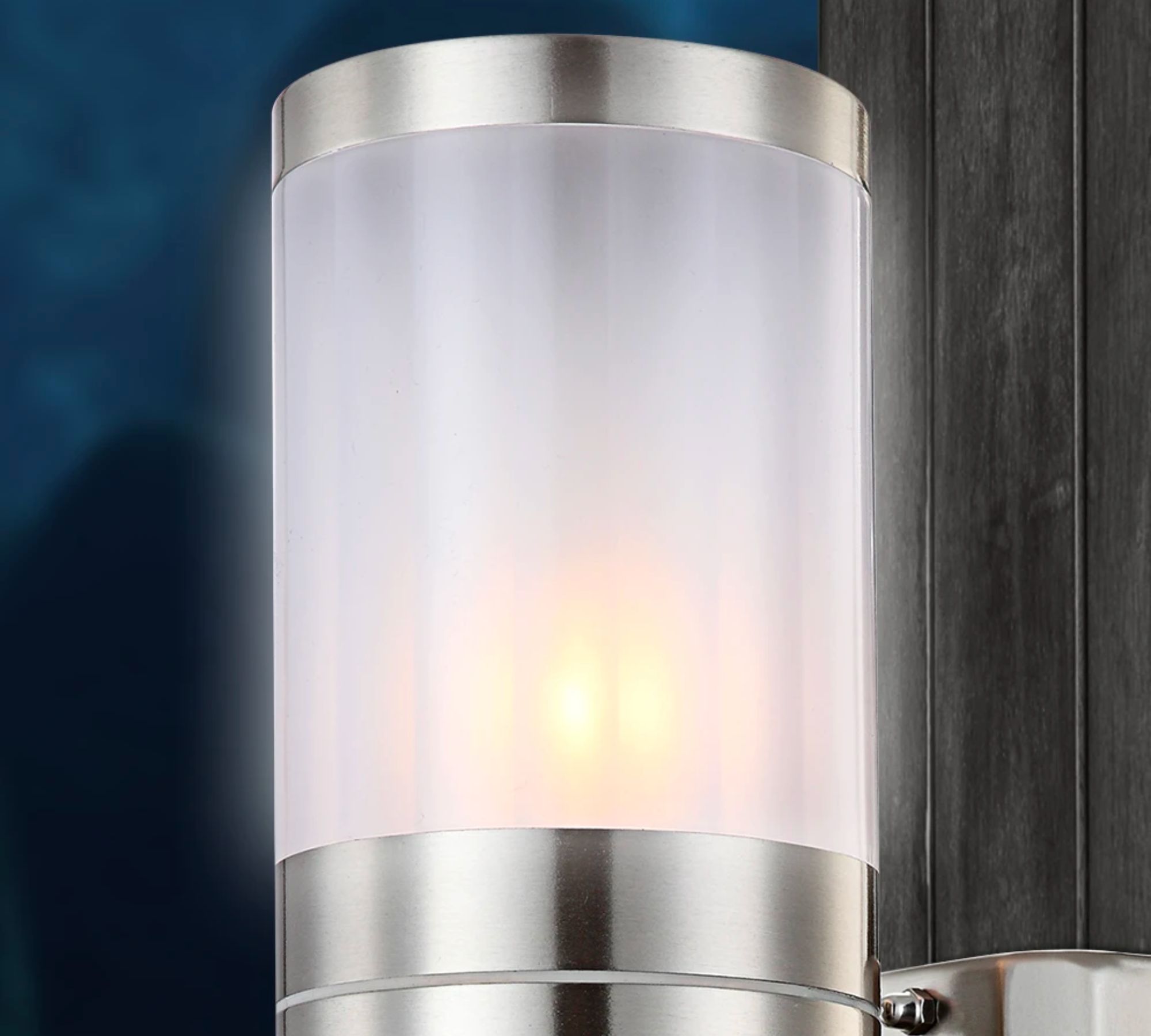 Outdoor light 1-light plastic