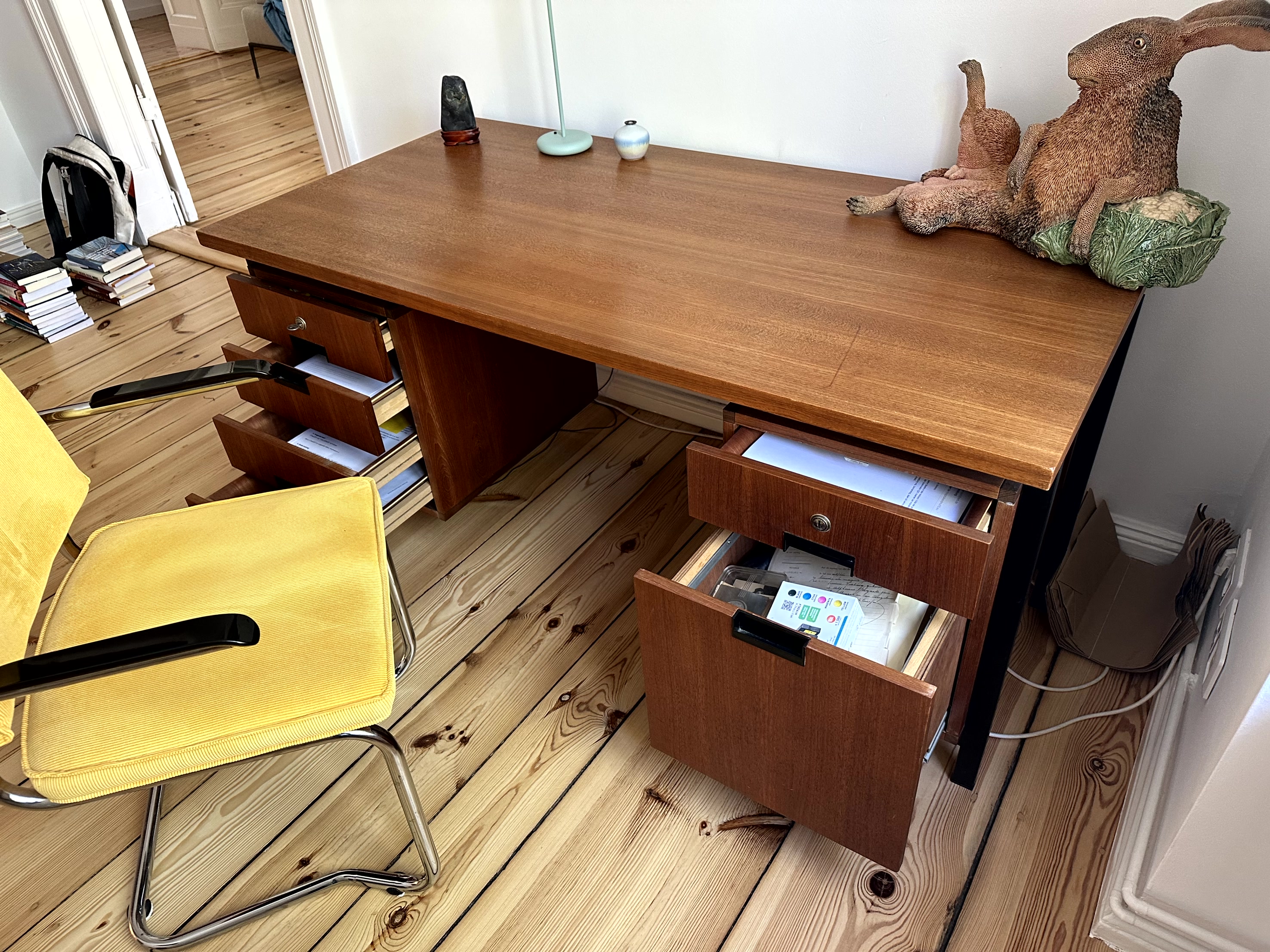 Schreibtisch mit Stuhl Holz 1950er Jahre