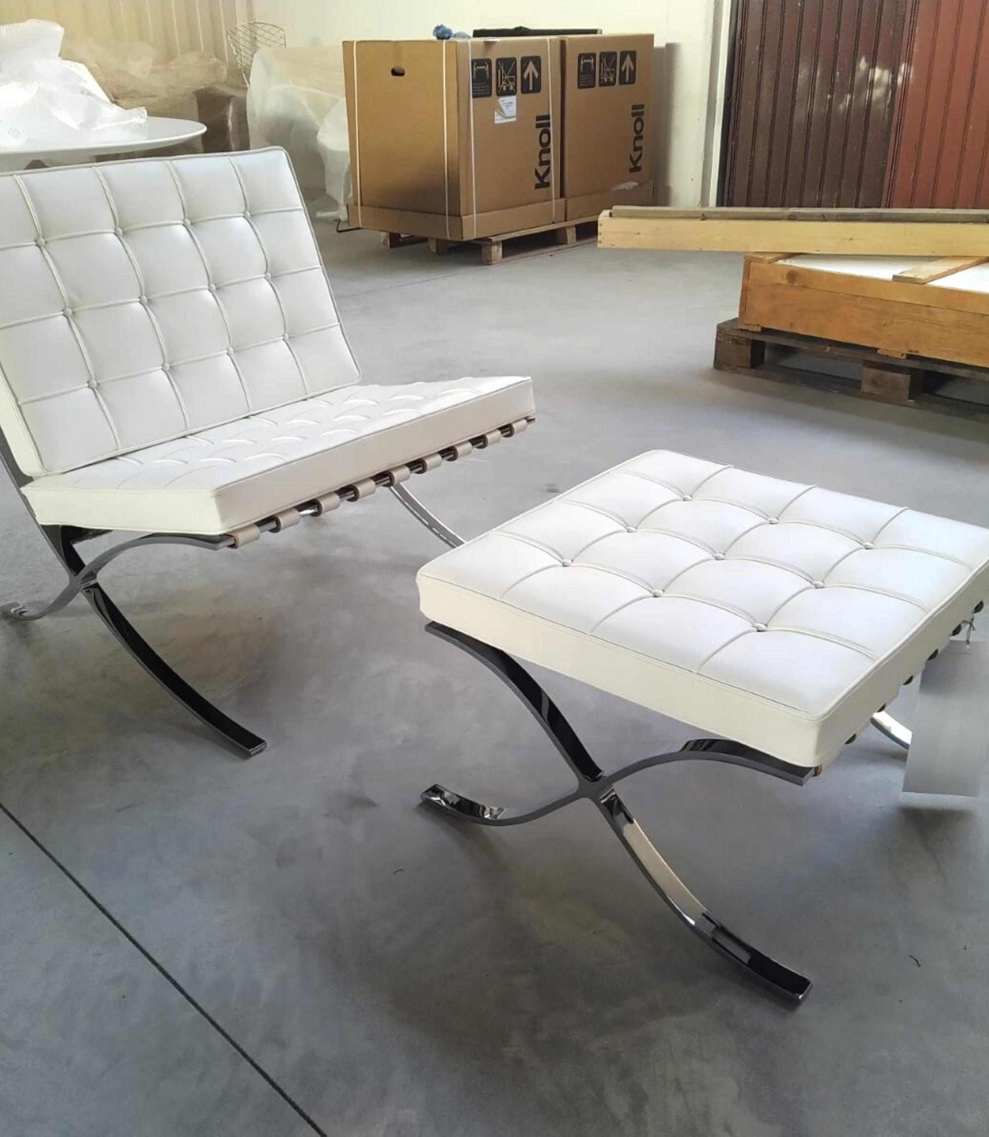 Original Barcelona Sessel mit Hocker Sabrina Leder Weiß