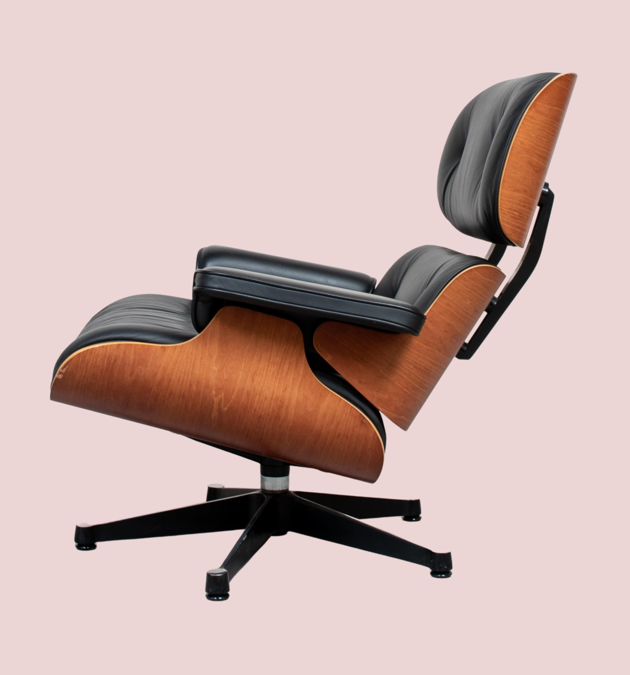 Eames Lounge Chair Vitra schwarzes Leder Palisanderholz