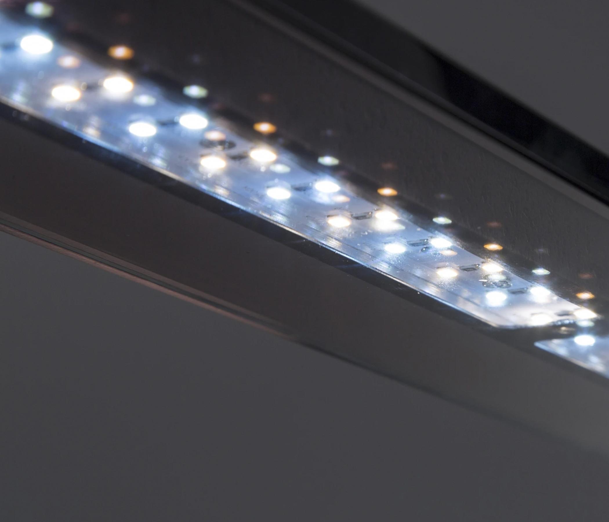 LED-Pendelleuchte mit Lichttemperaturwechler