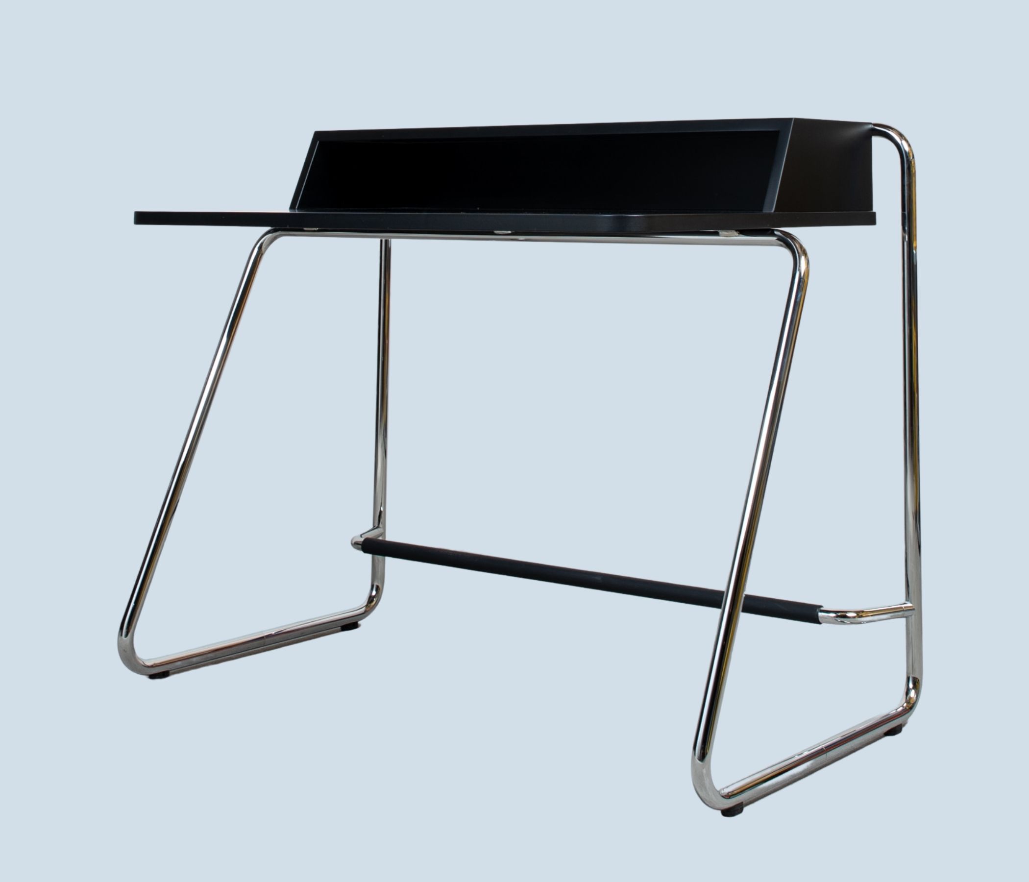 Thonet S 1200 Sekretär schwarzes Holz und Metall