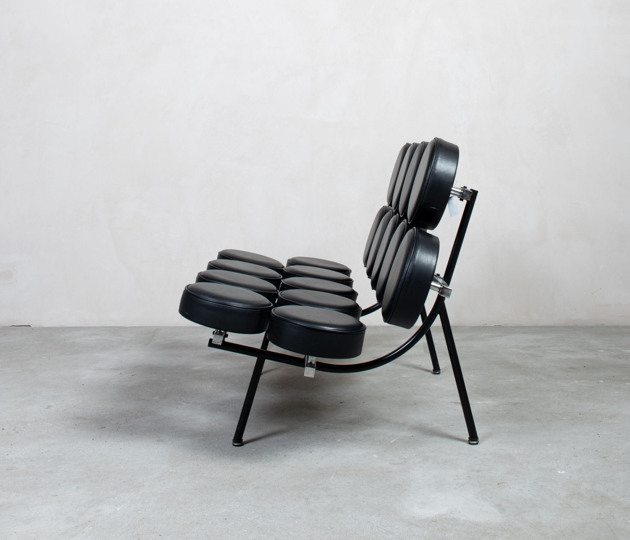 Herman Miller Vintage Marshmallow Sofa aus Leder Schwarz