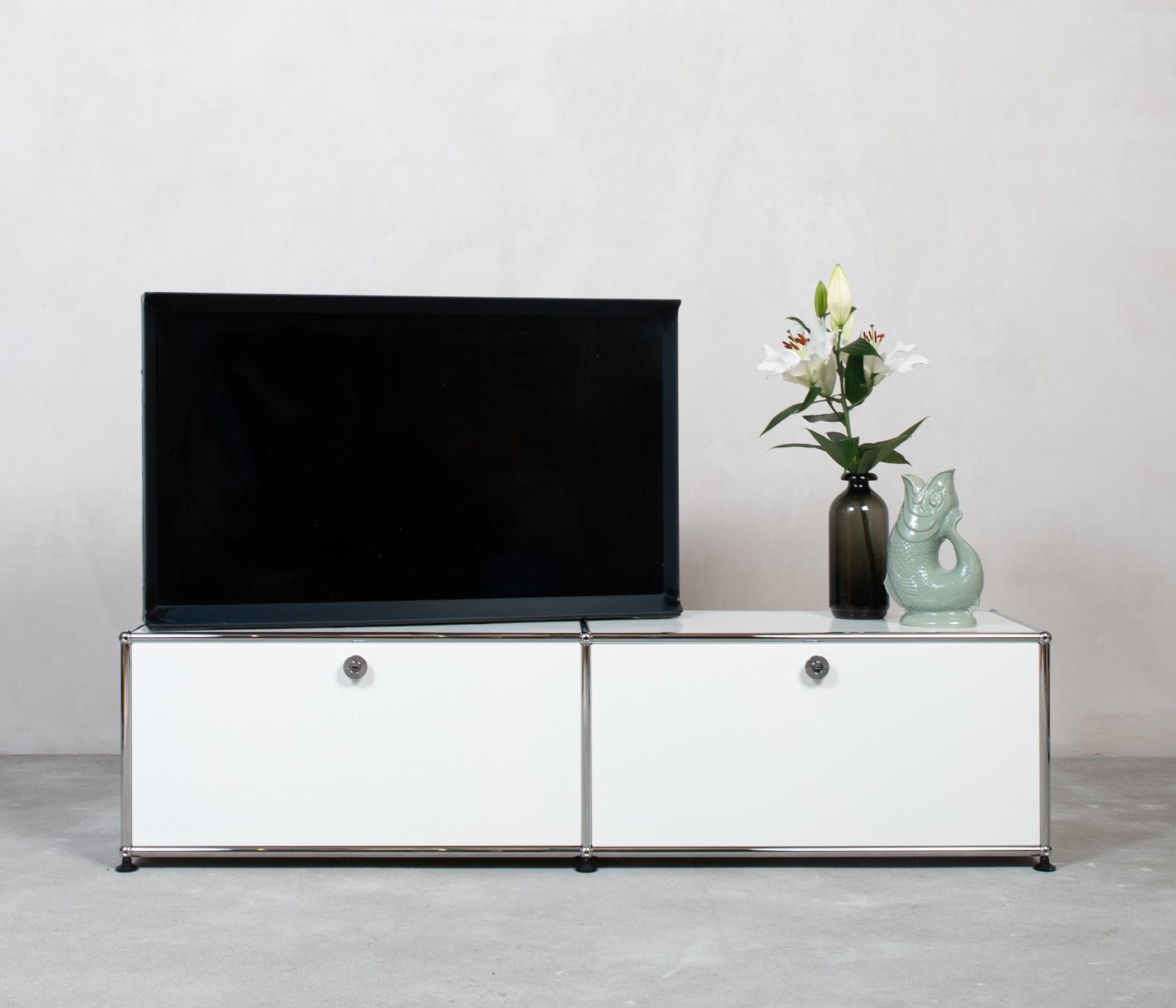 USM Haller Lowboard 2x1 Fächer Braun