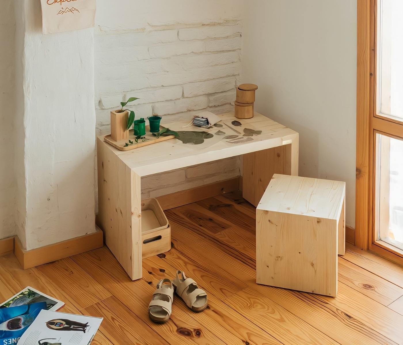 Kindertisch mit 2x Hocker Montessori aus Tannenholz