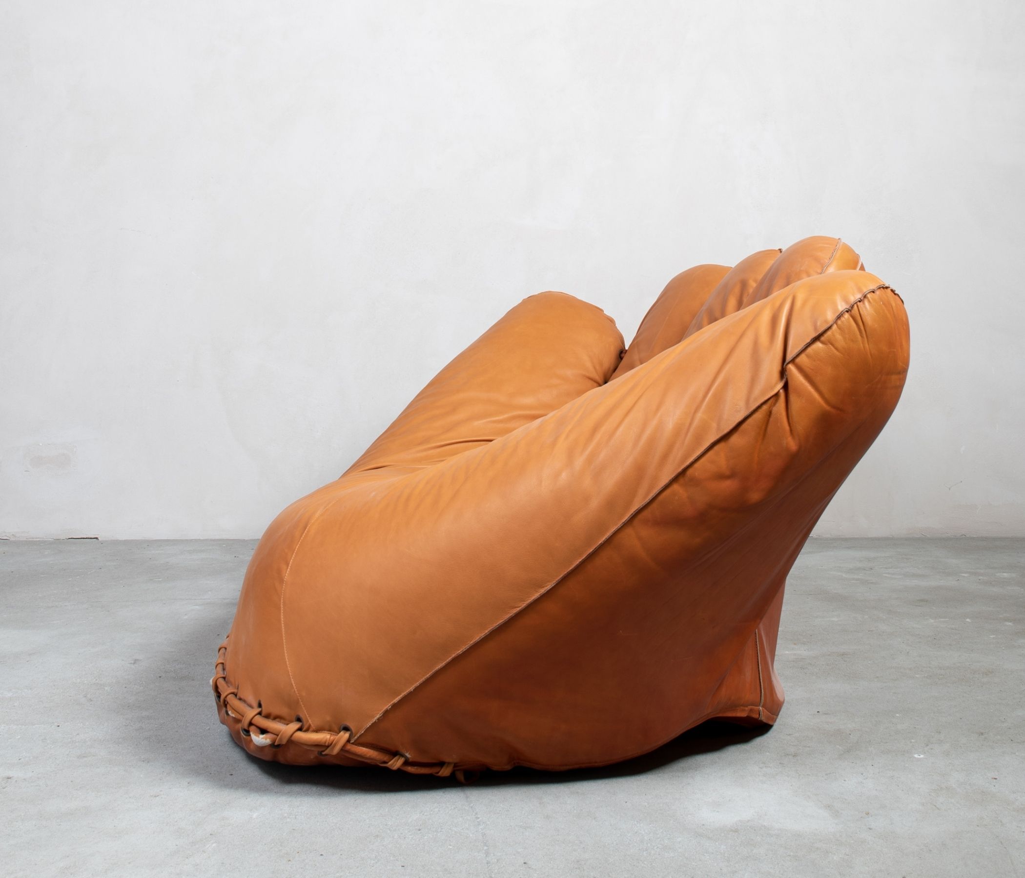 Poltronova JOE Baseball Sessel braunes Leder