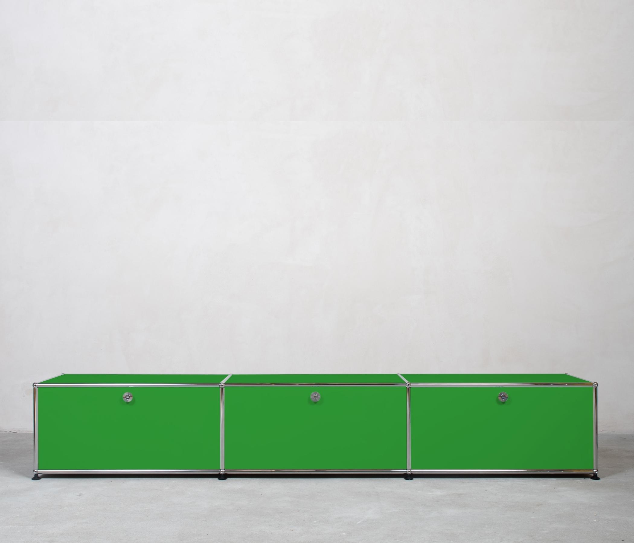 USM Haller Lowboard 3x1 Fächer Grün