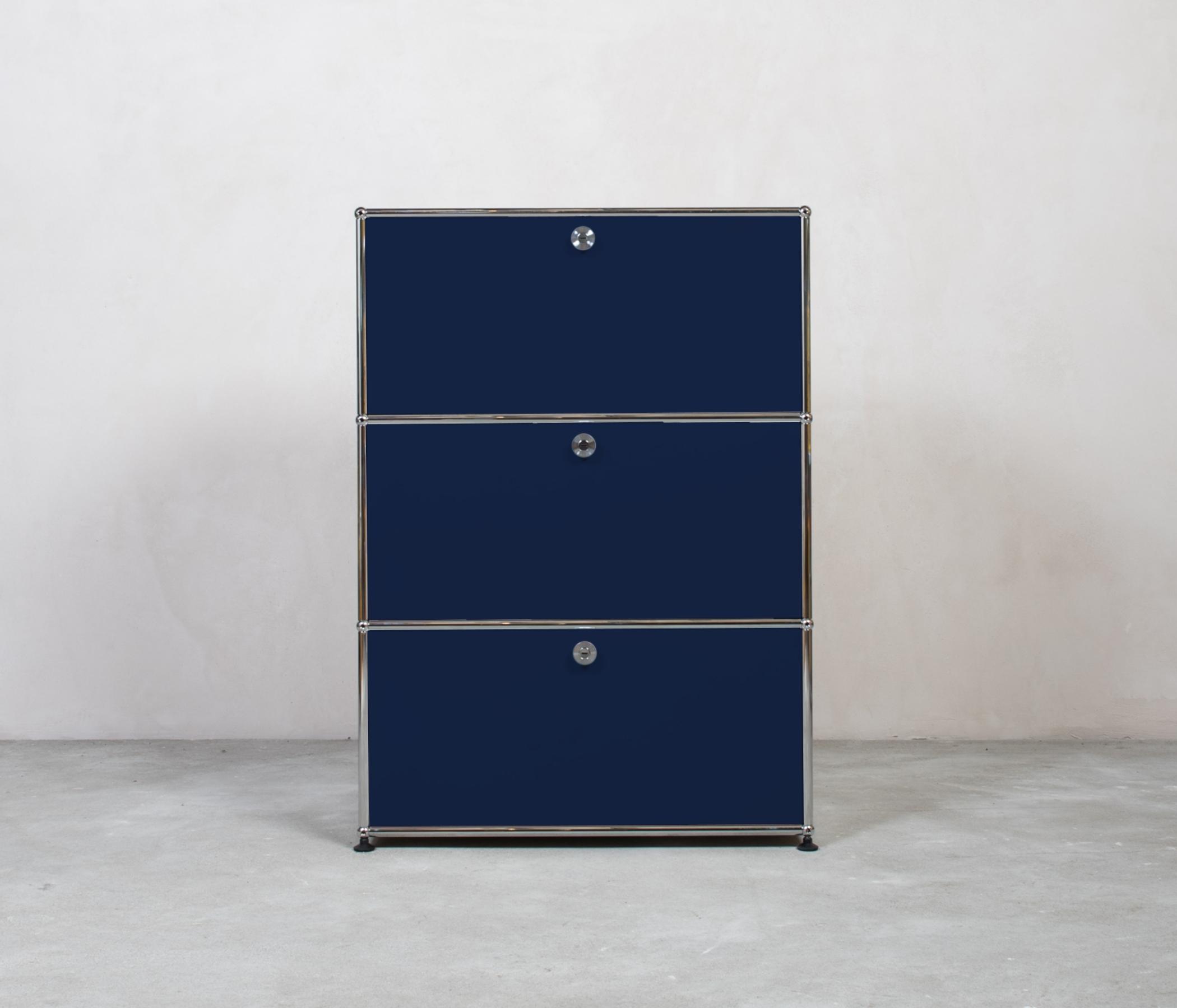 USM Haller Highboard 1x3 Fächer Stahlblau