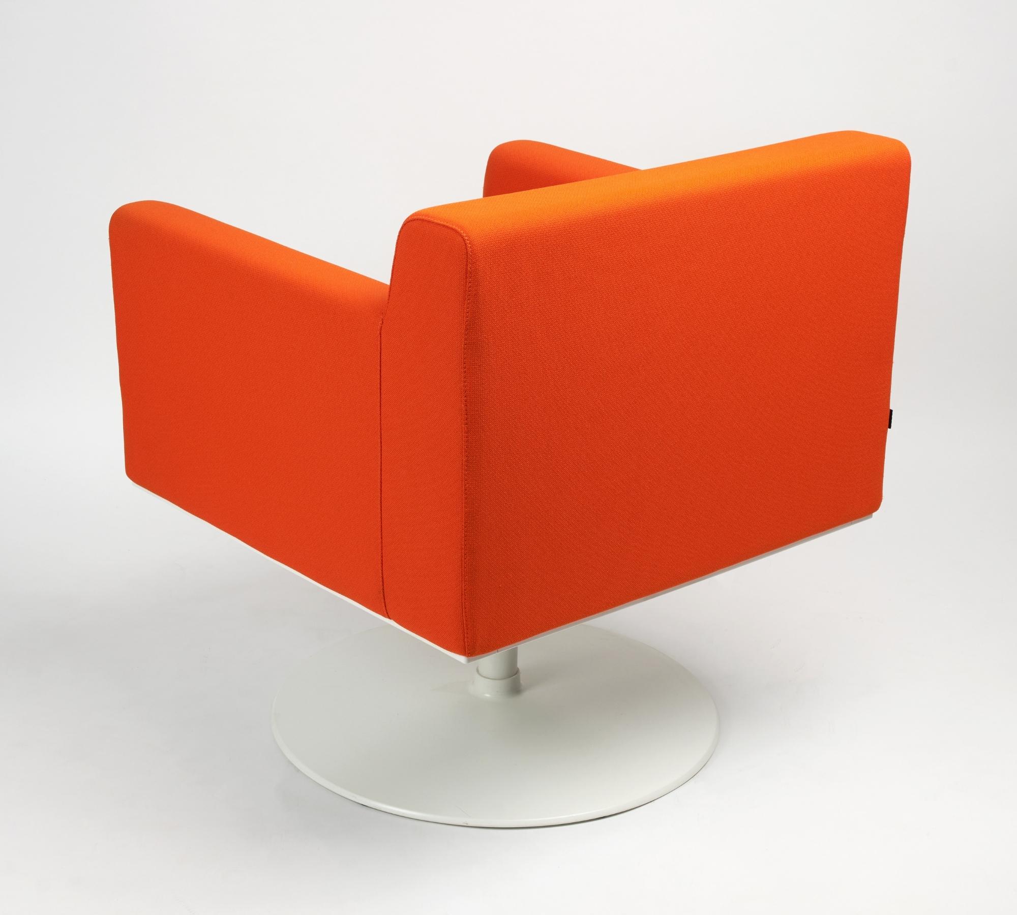 Sessel mit automatischer Rückstellung Orange 