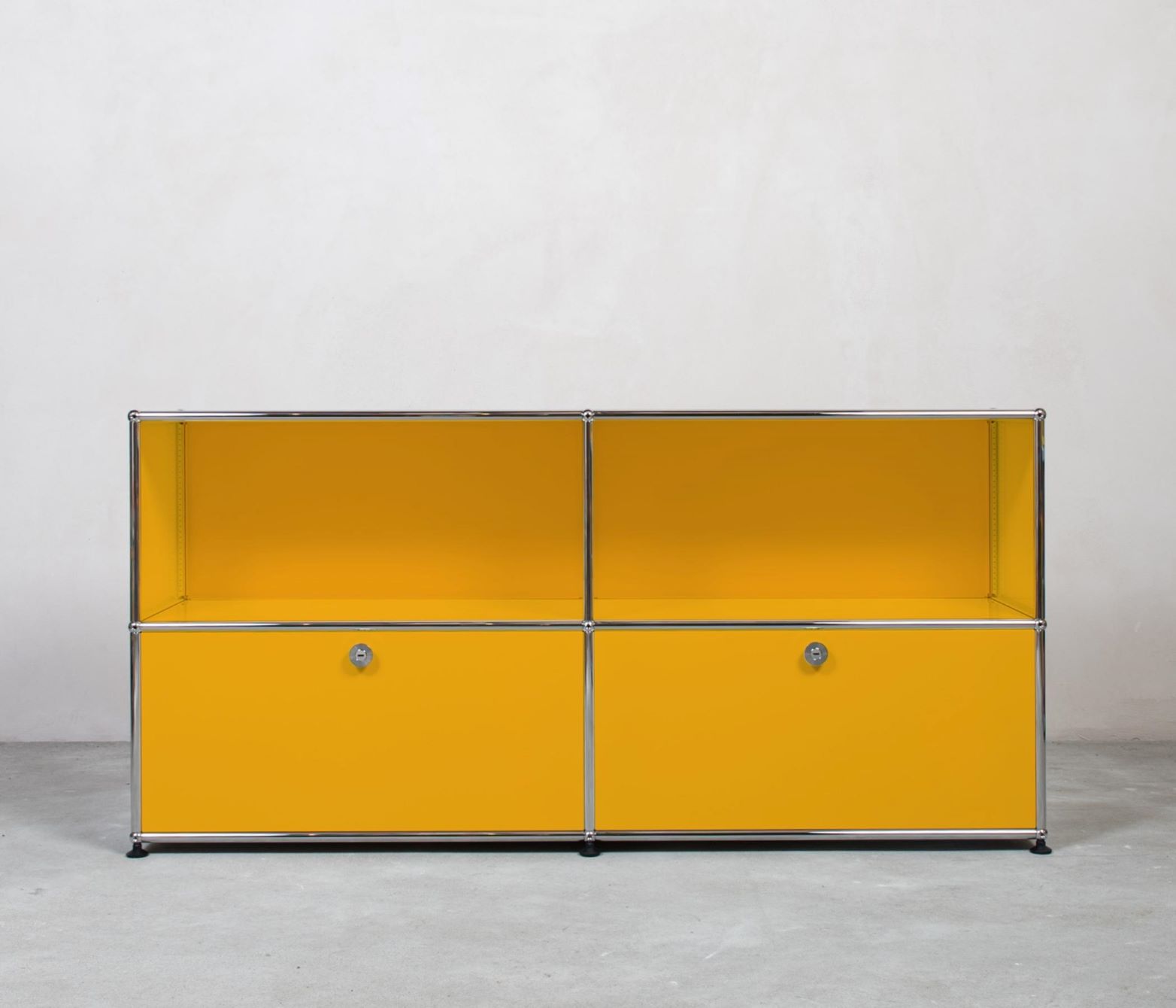 USM Haller Sideboard 2x2 Fächer oben offen Goldgelb